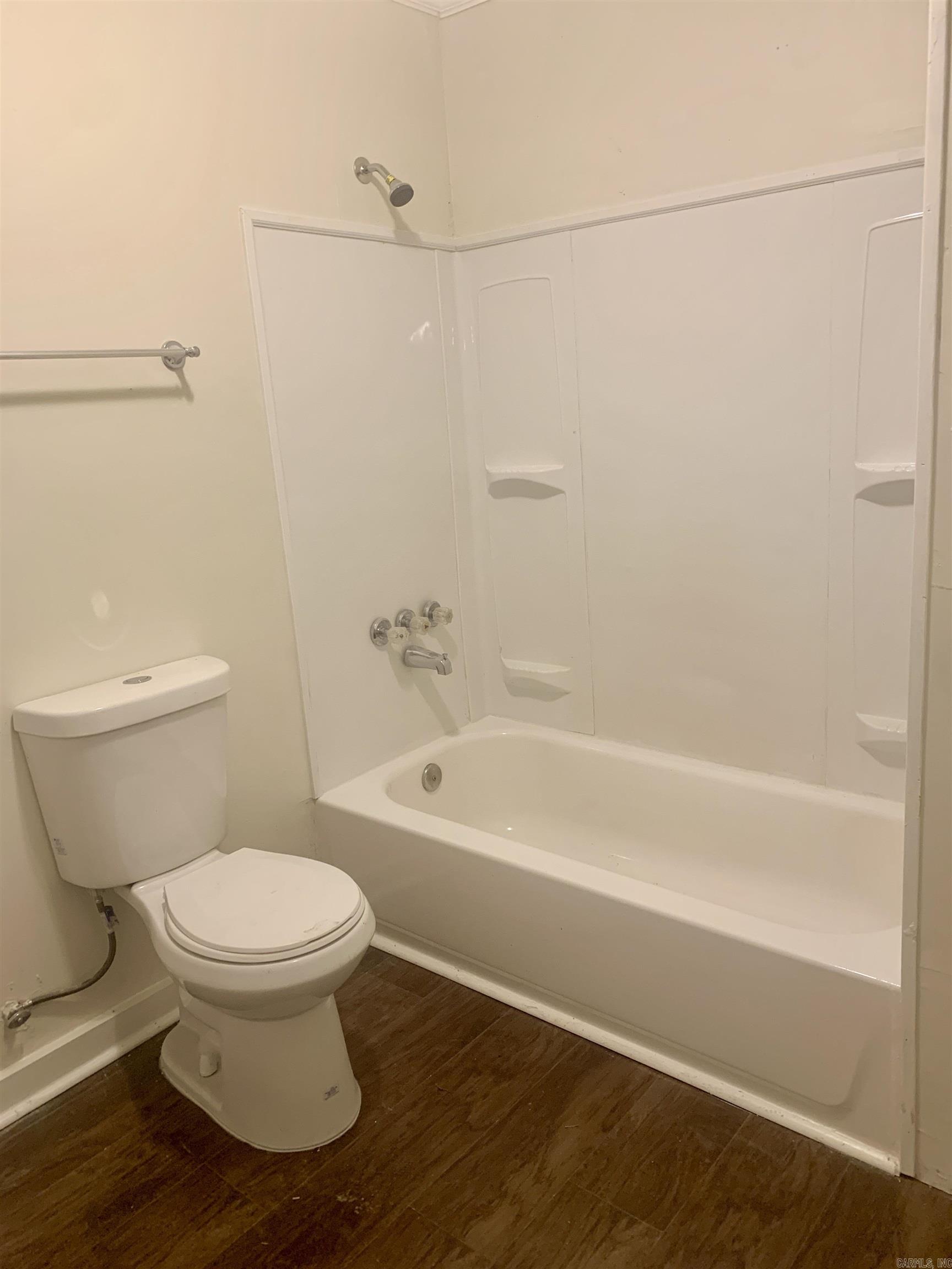 TIFFANY MANOR - Residential