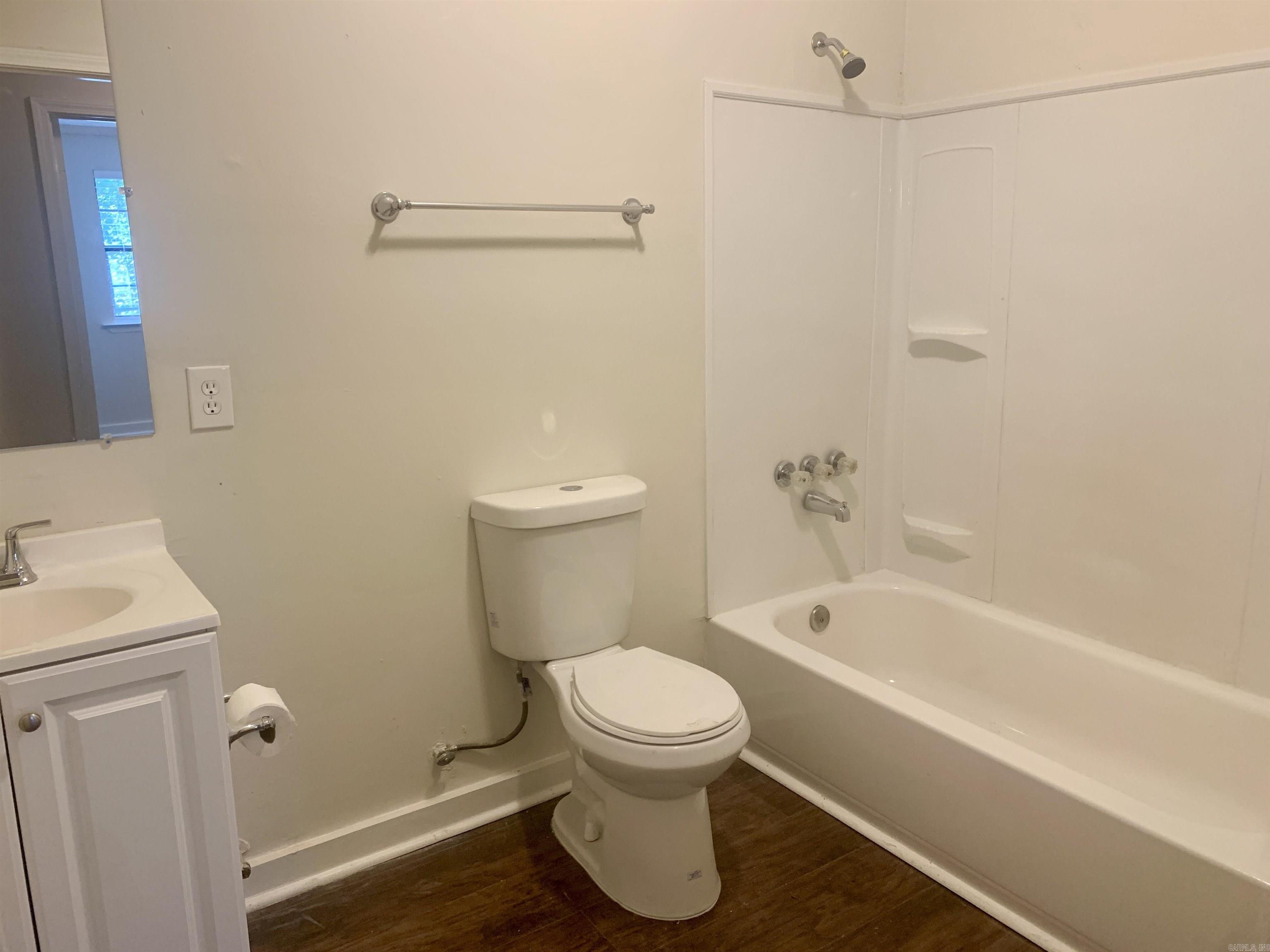 TIFFANY MANOR - Residential