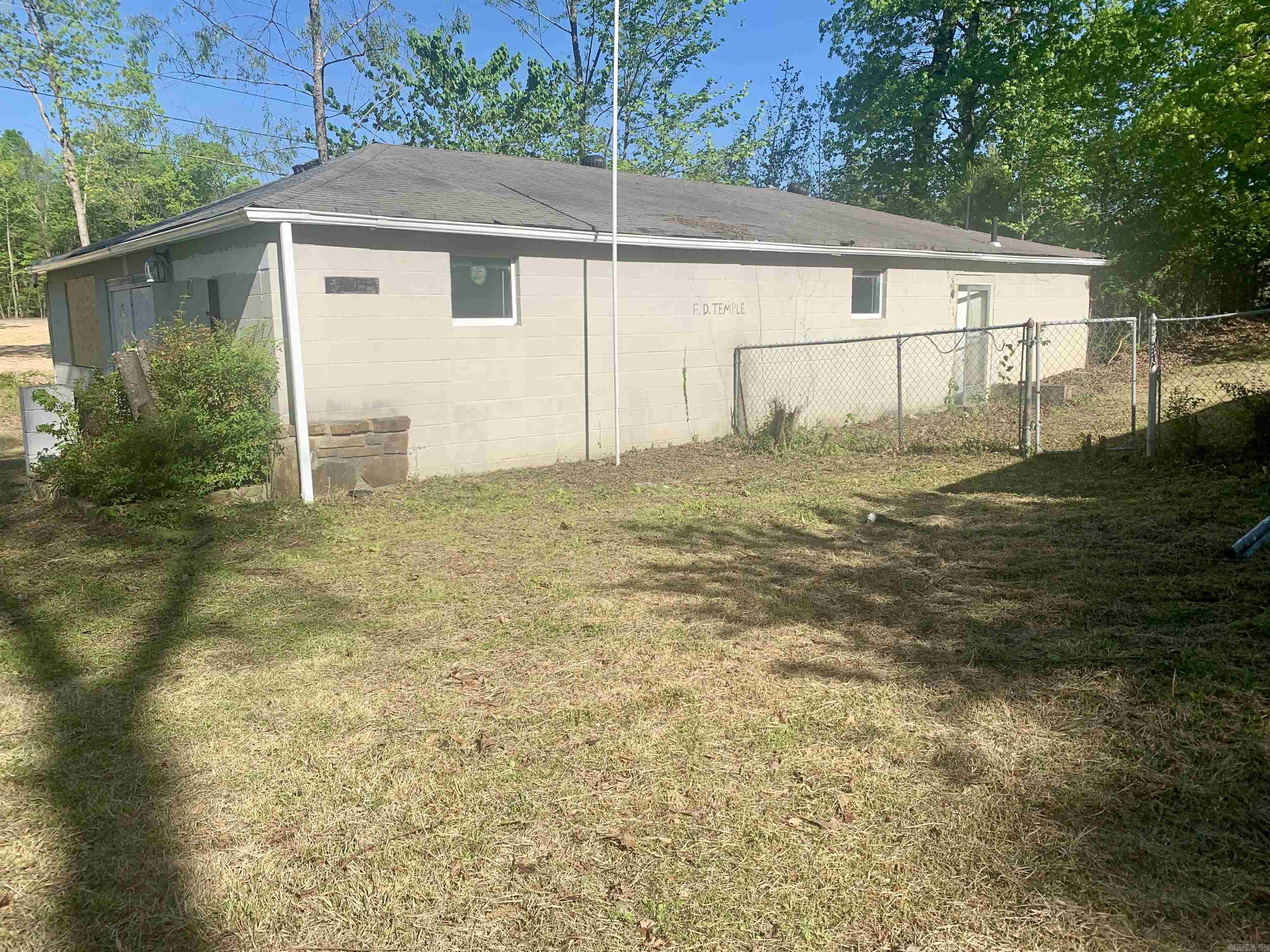 TIFFANY MANOR - Residential