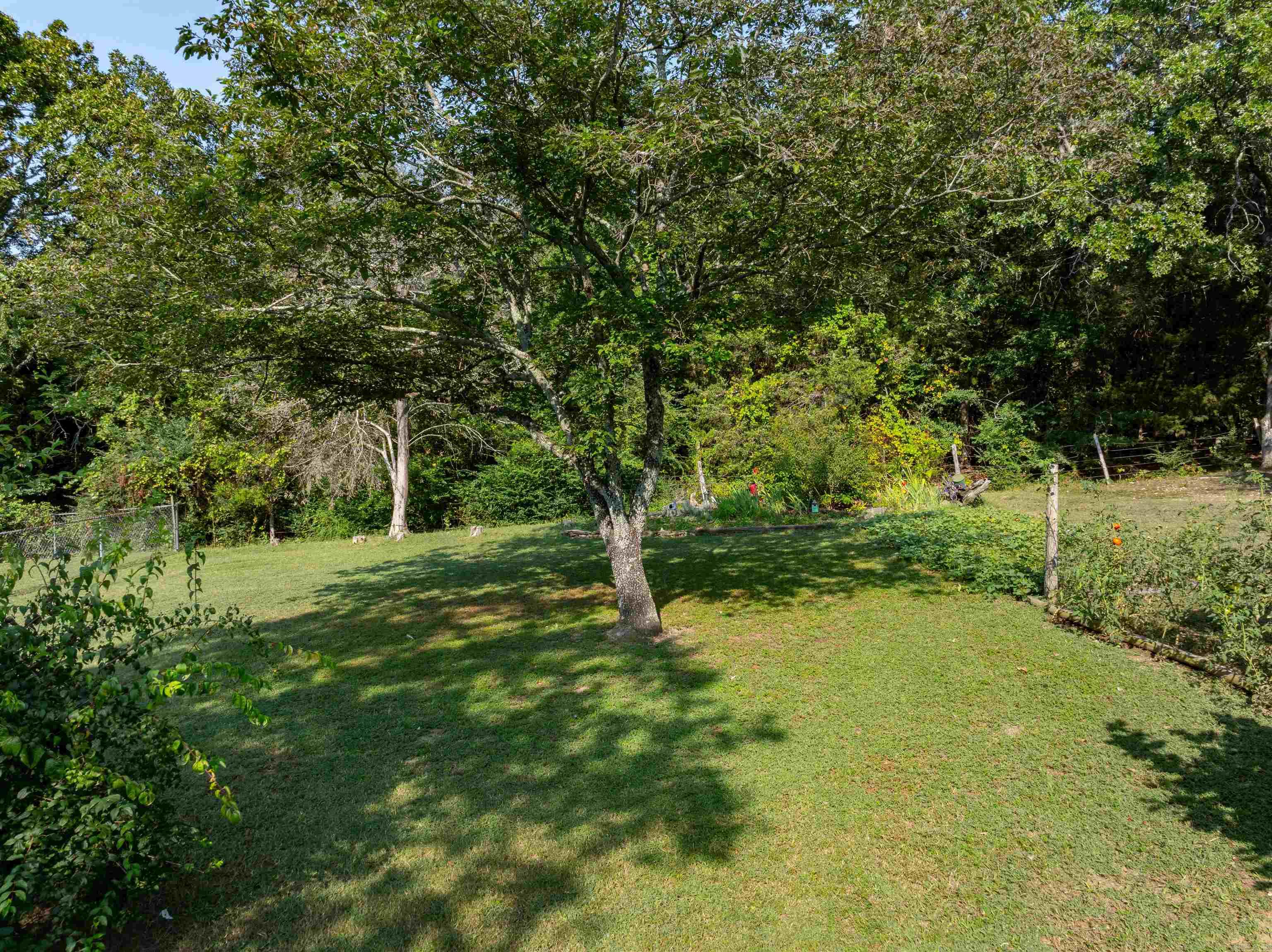 GREEN ACRES - Residential