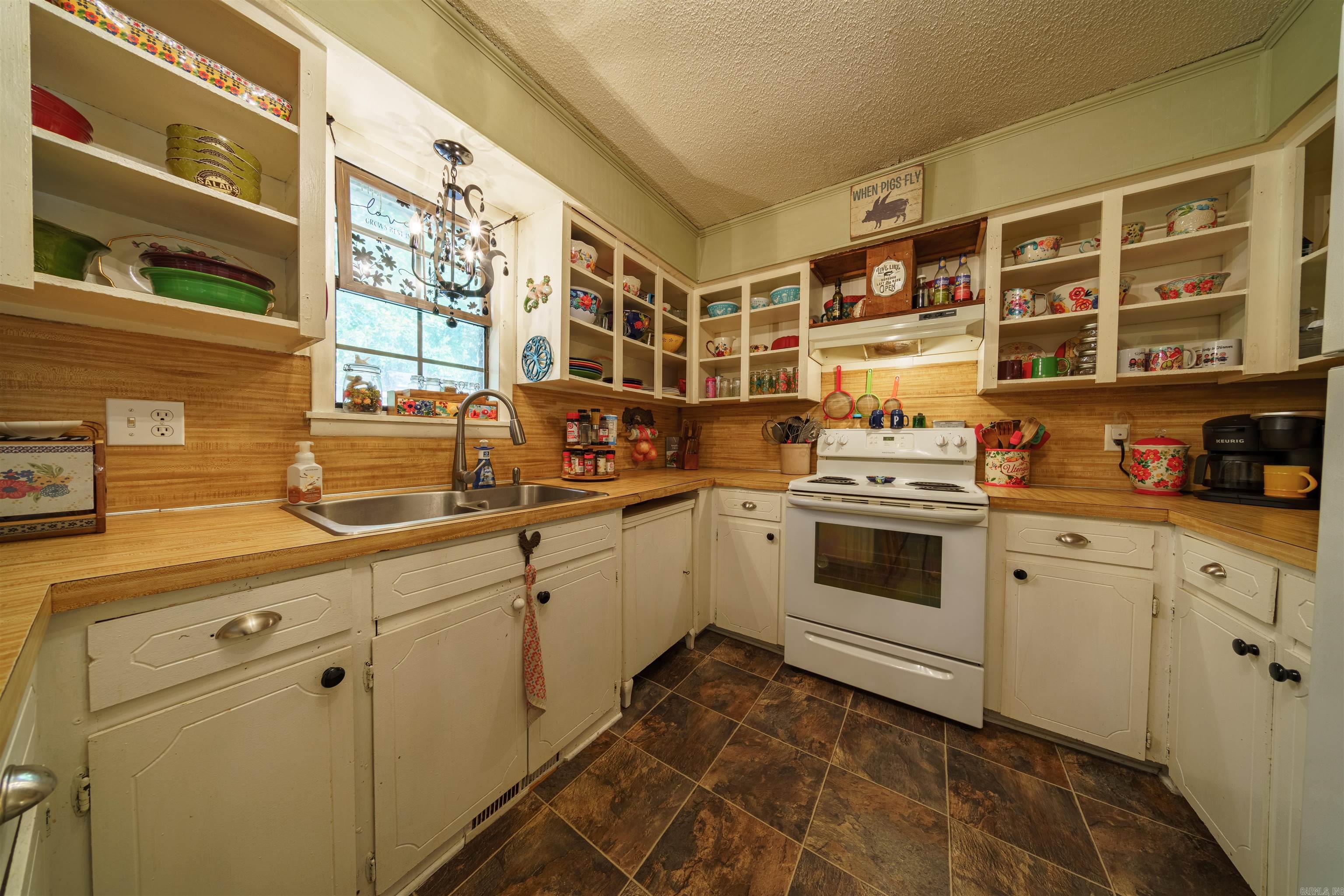 GREEN ACRES - Residential