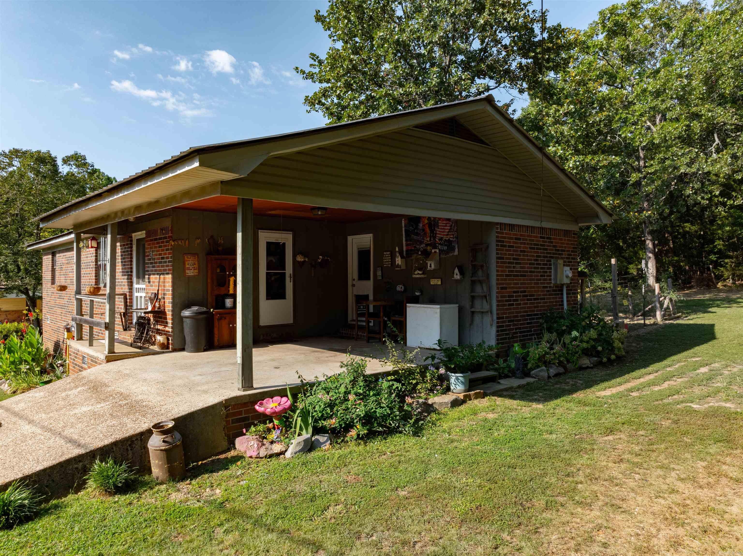 GREEN ACRES - Residential