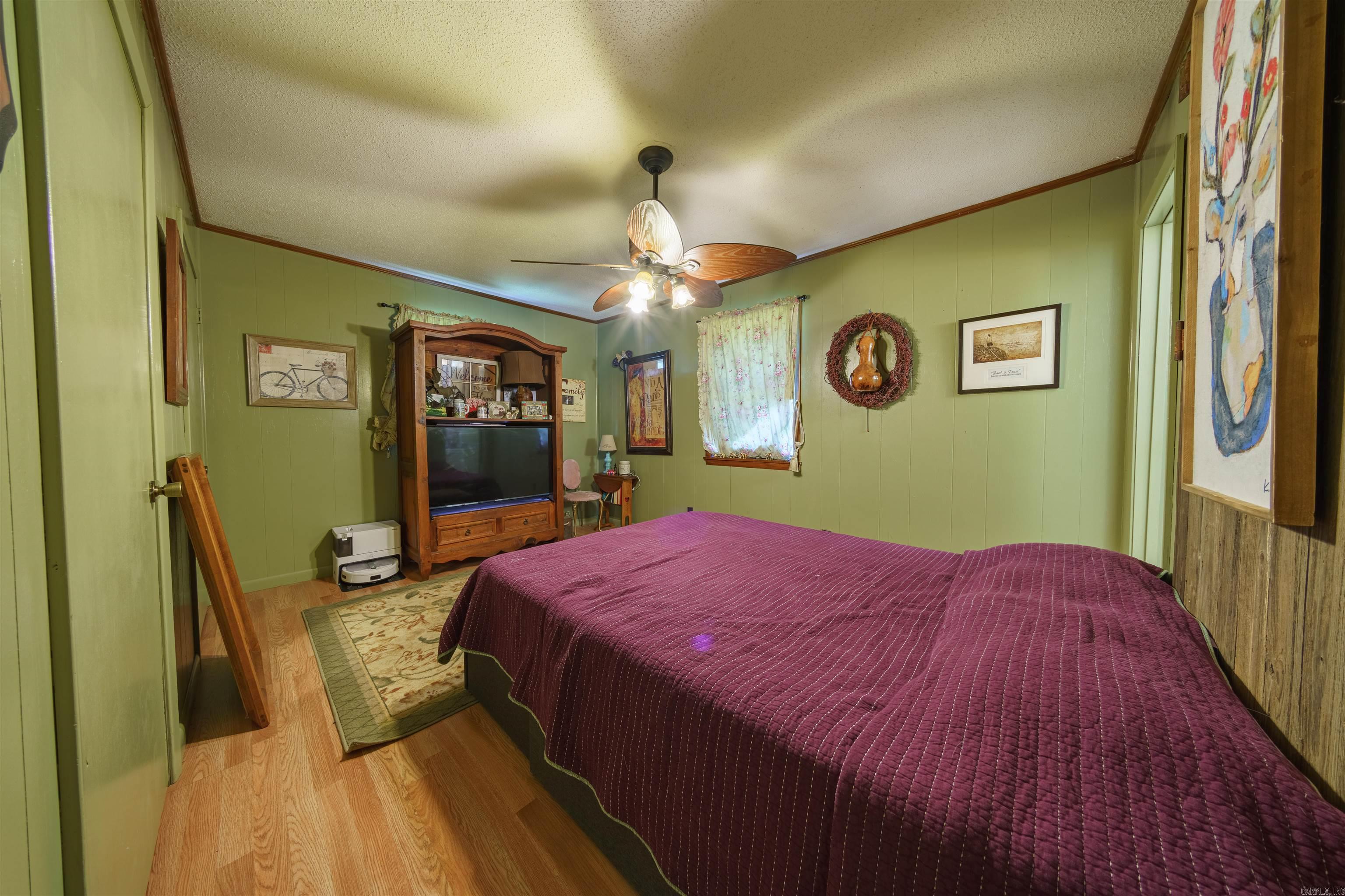 GREEN ACRES - Residential