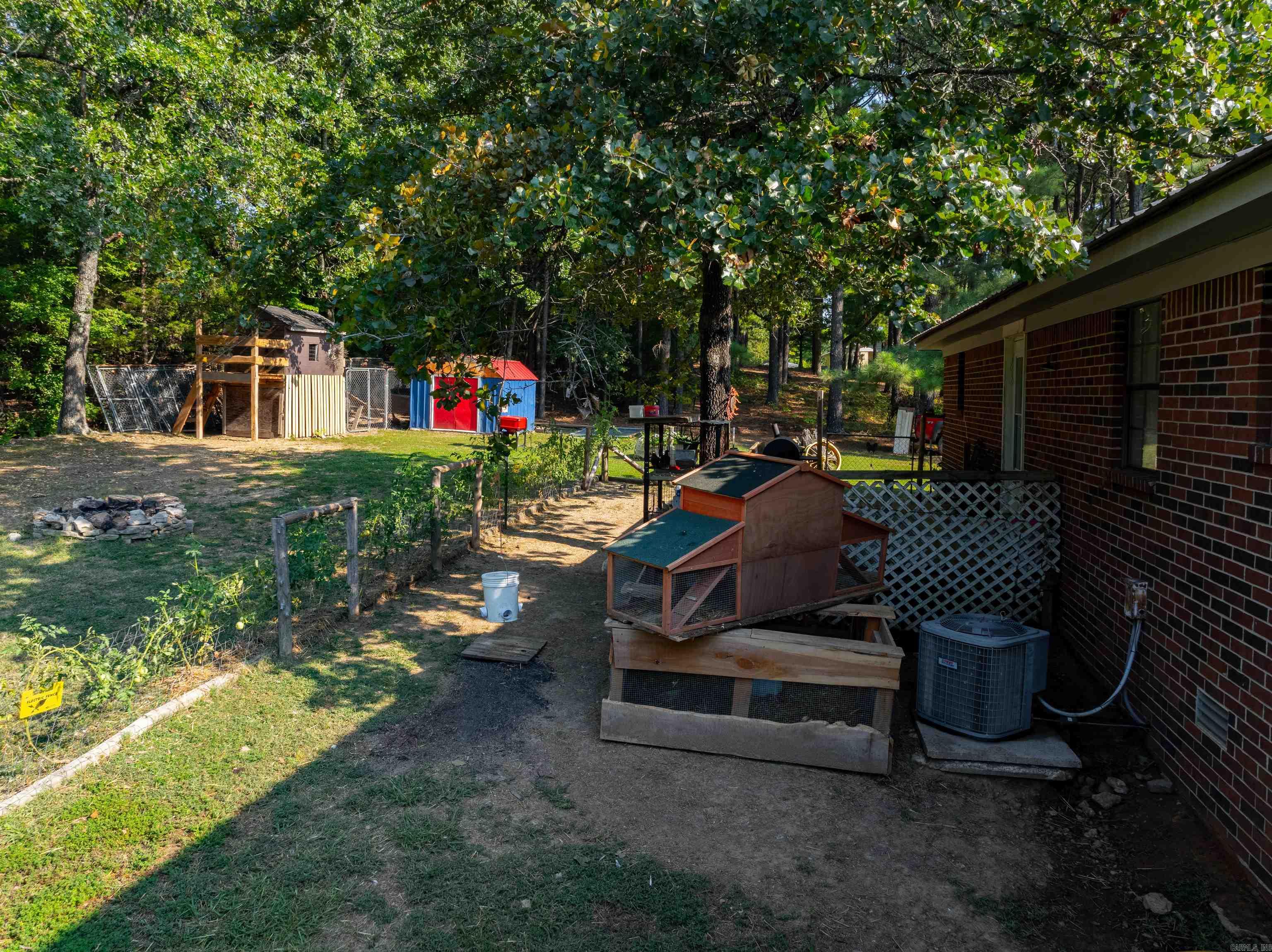 GREEN ACRES - Residential