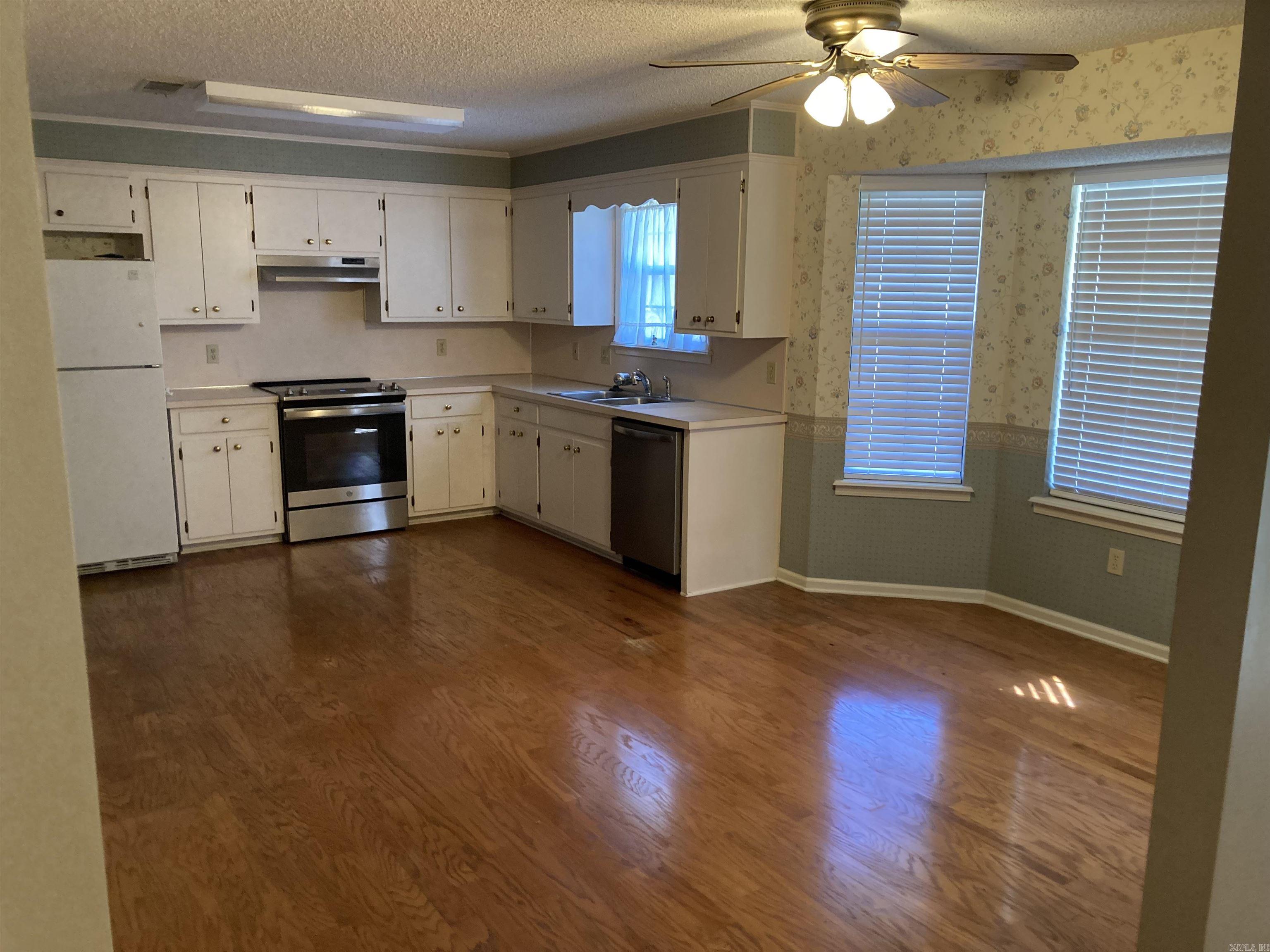 GREEN OAK - Residential