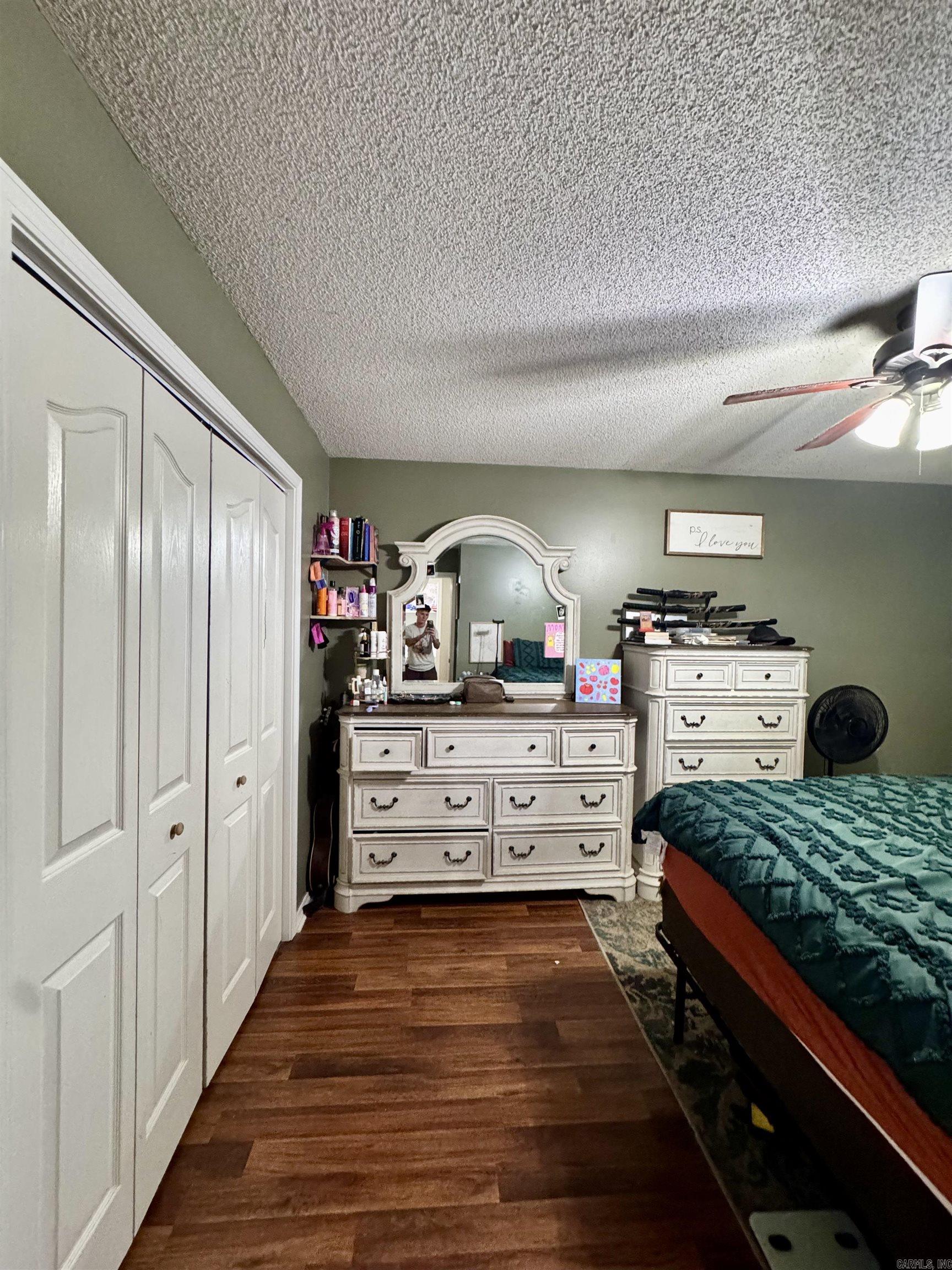 Whispering Oaks - Residential