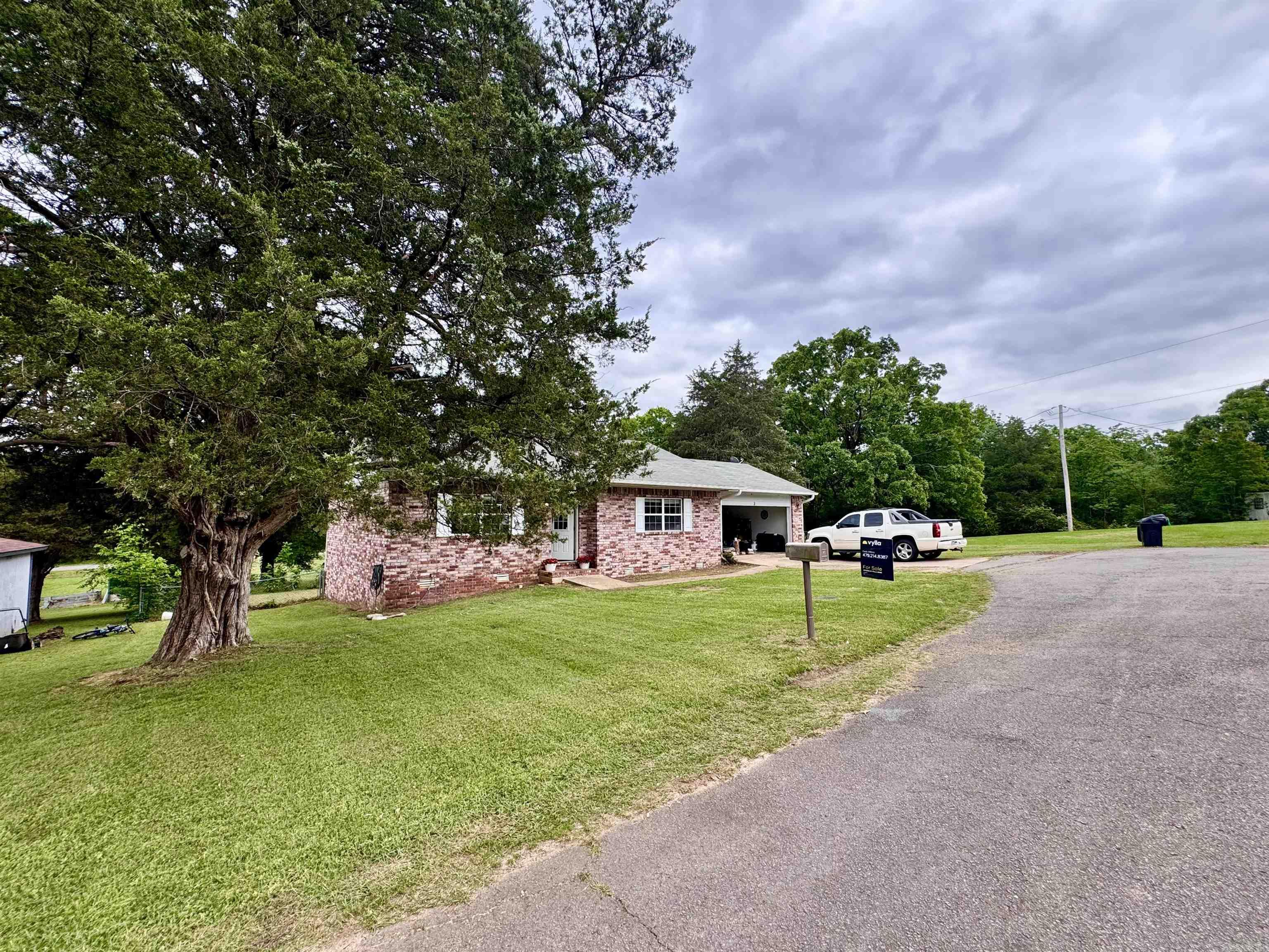 Whispering Oaks - Residential