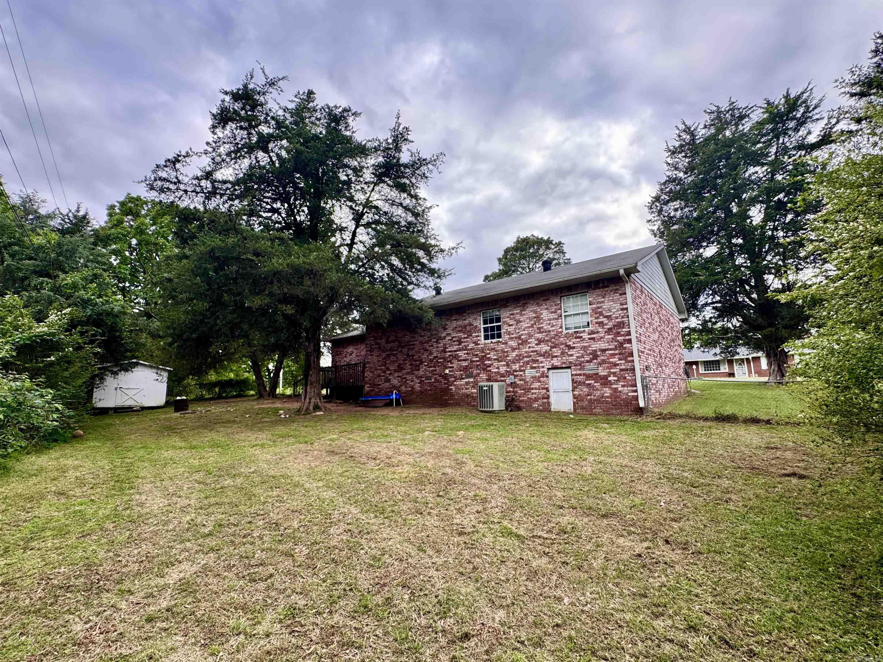 Whispering Oaks - Residential