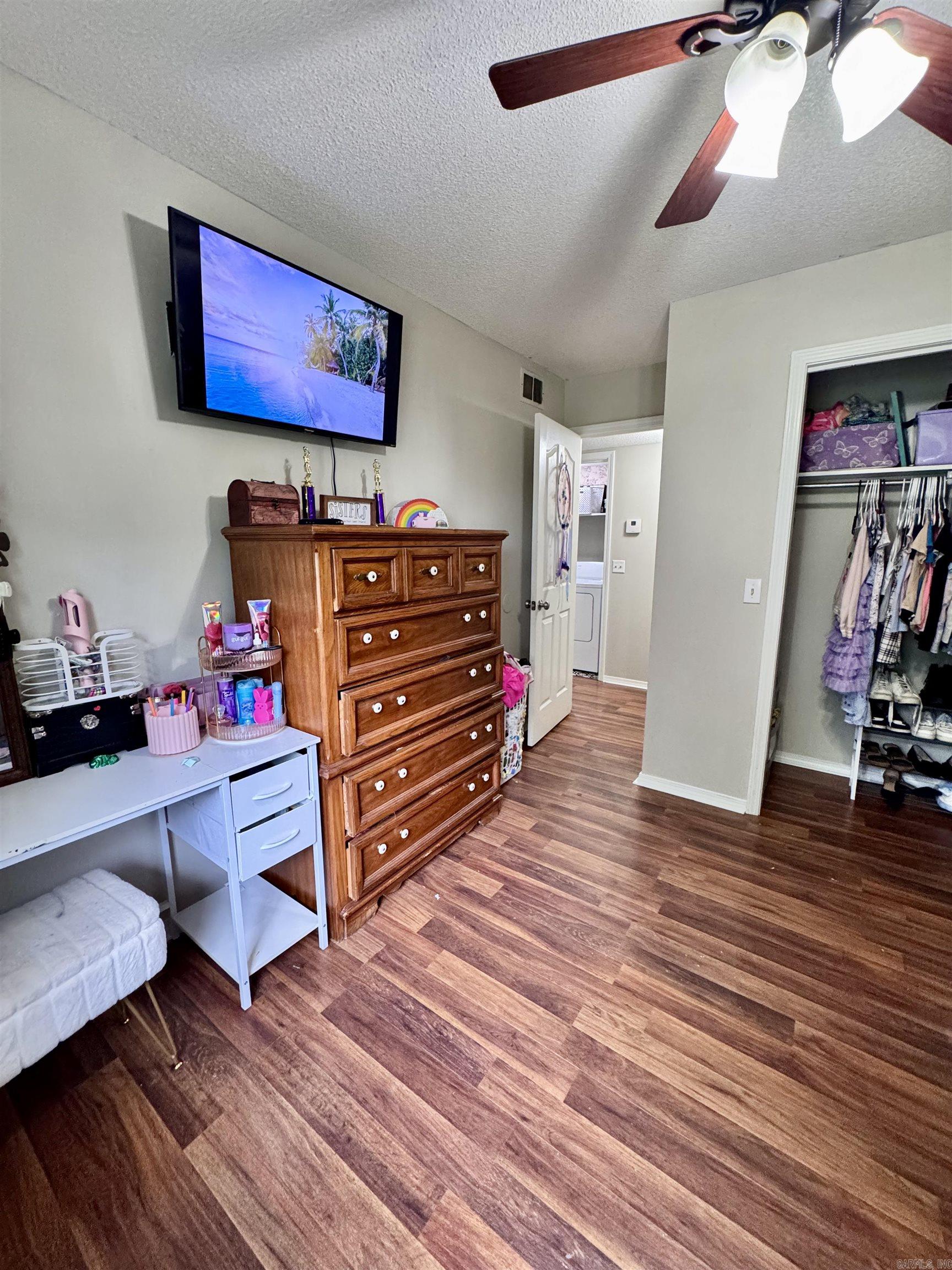 Whispering Oaks - Residential