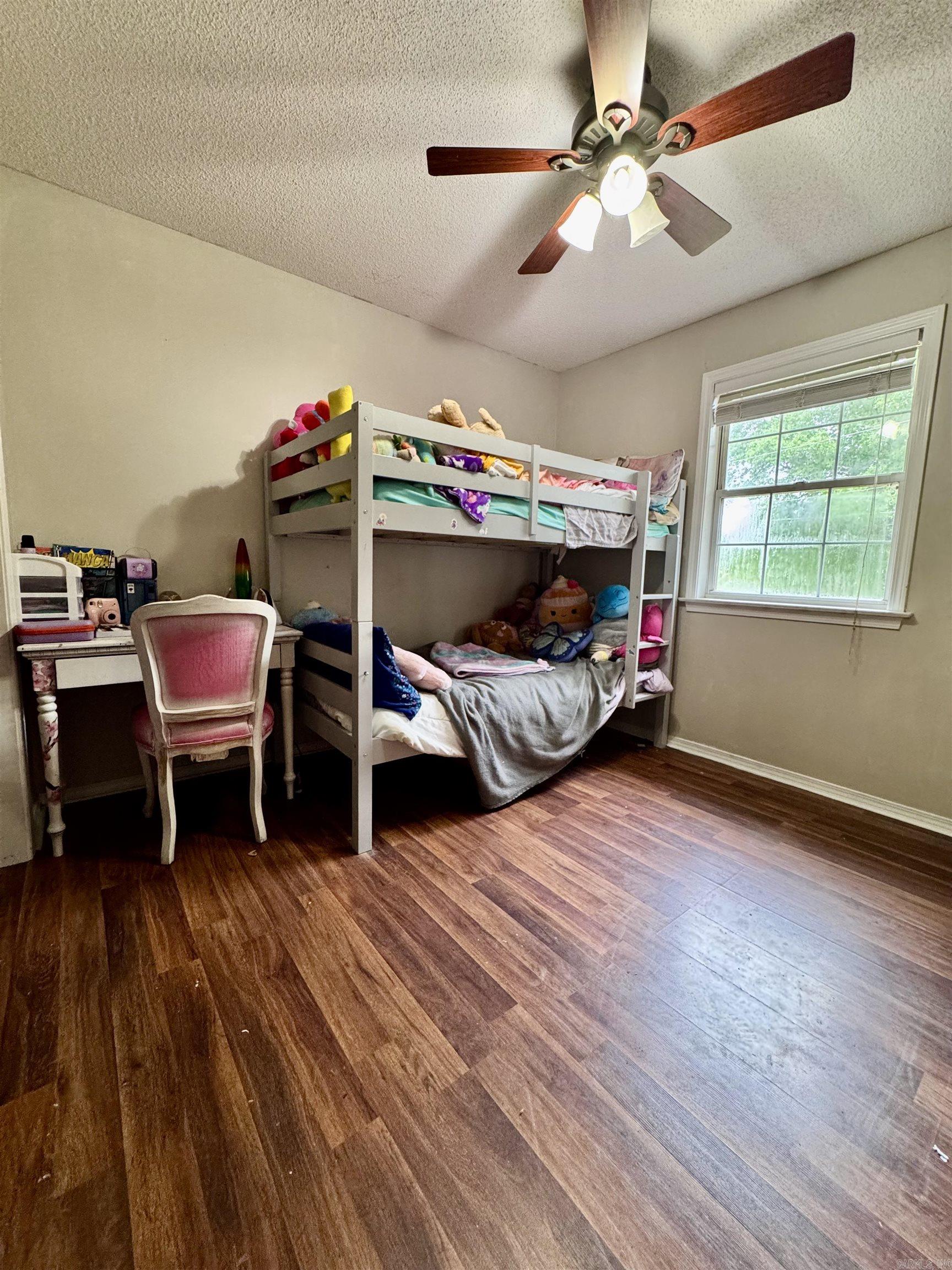 Whispering Oaks - Residential