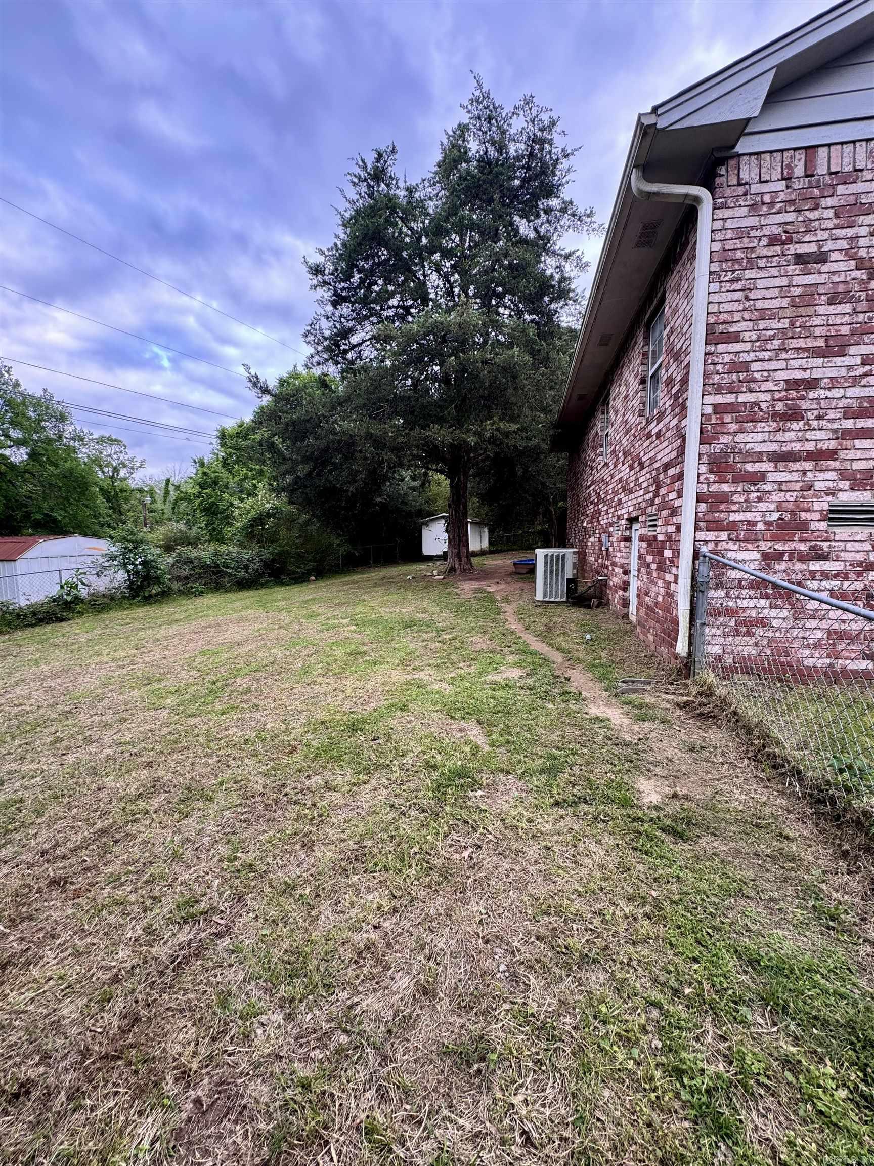 Whispering Oaks - Residential