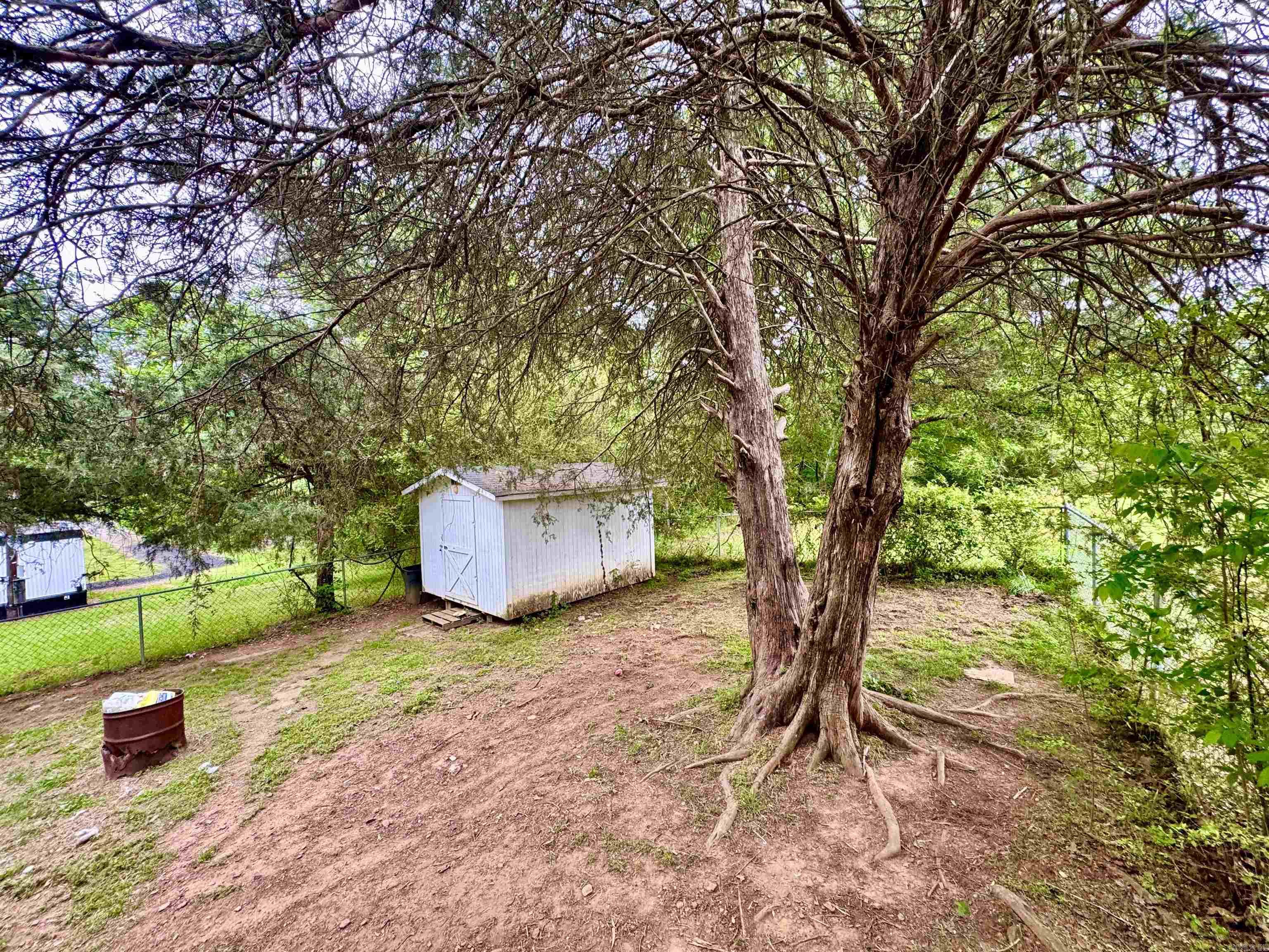 Whispering Oaks - Residential