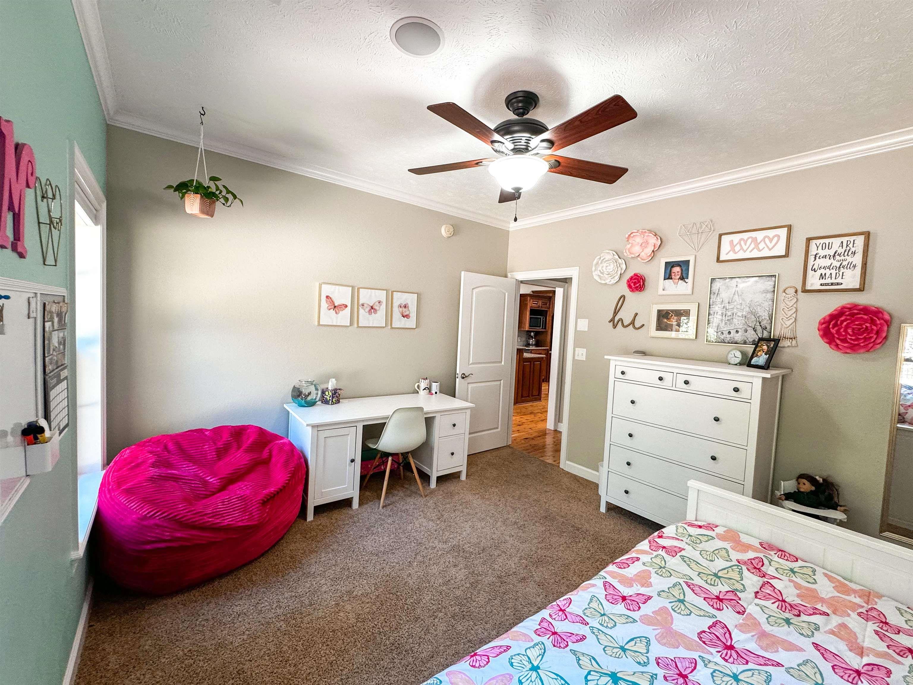 SOUTHERN HILLS EST - Residential