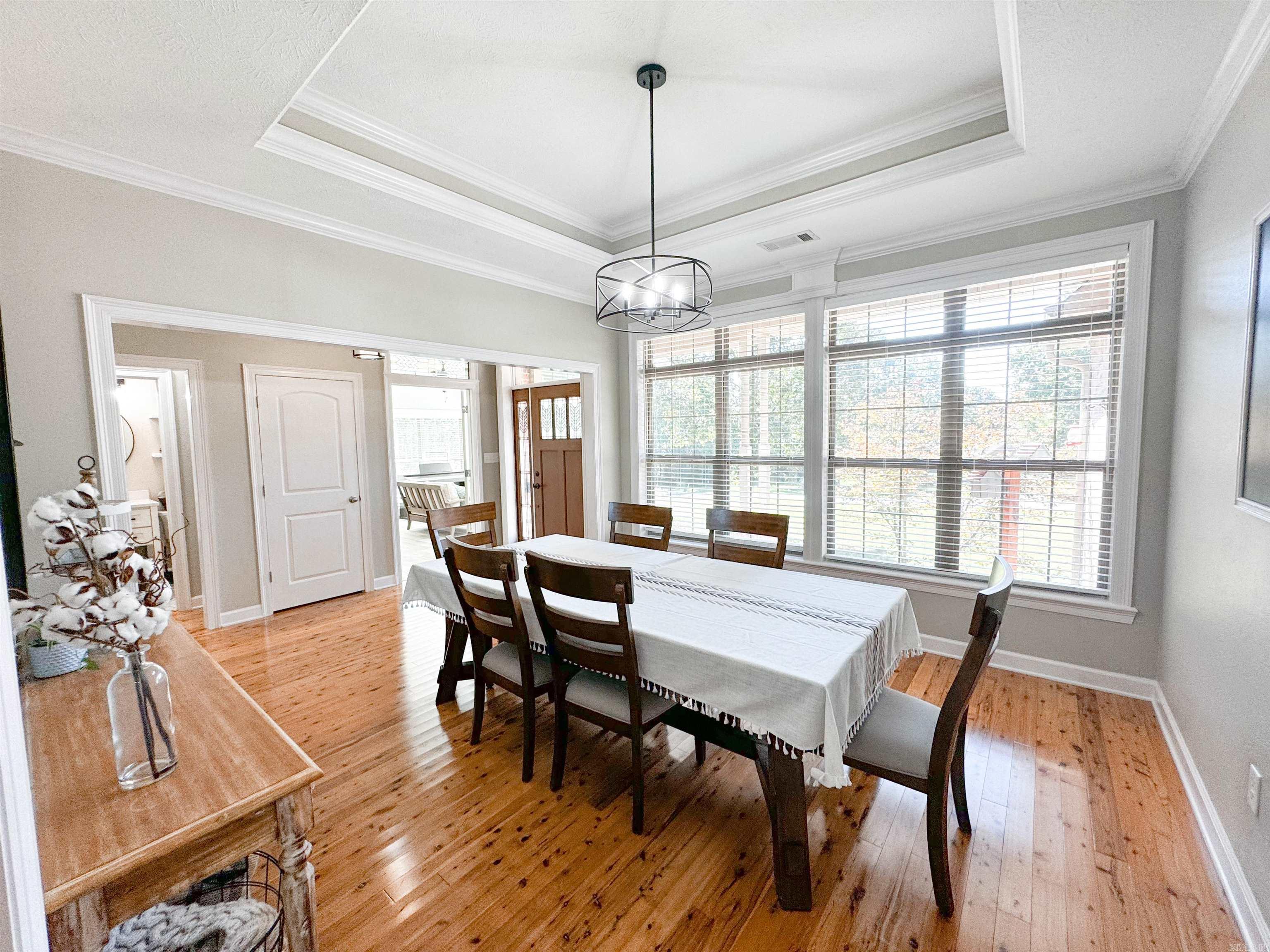 SOUTHERN HILLS EST - Residential