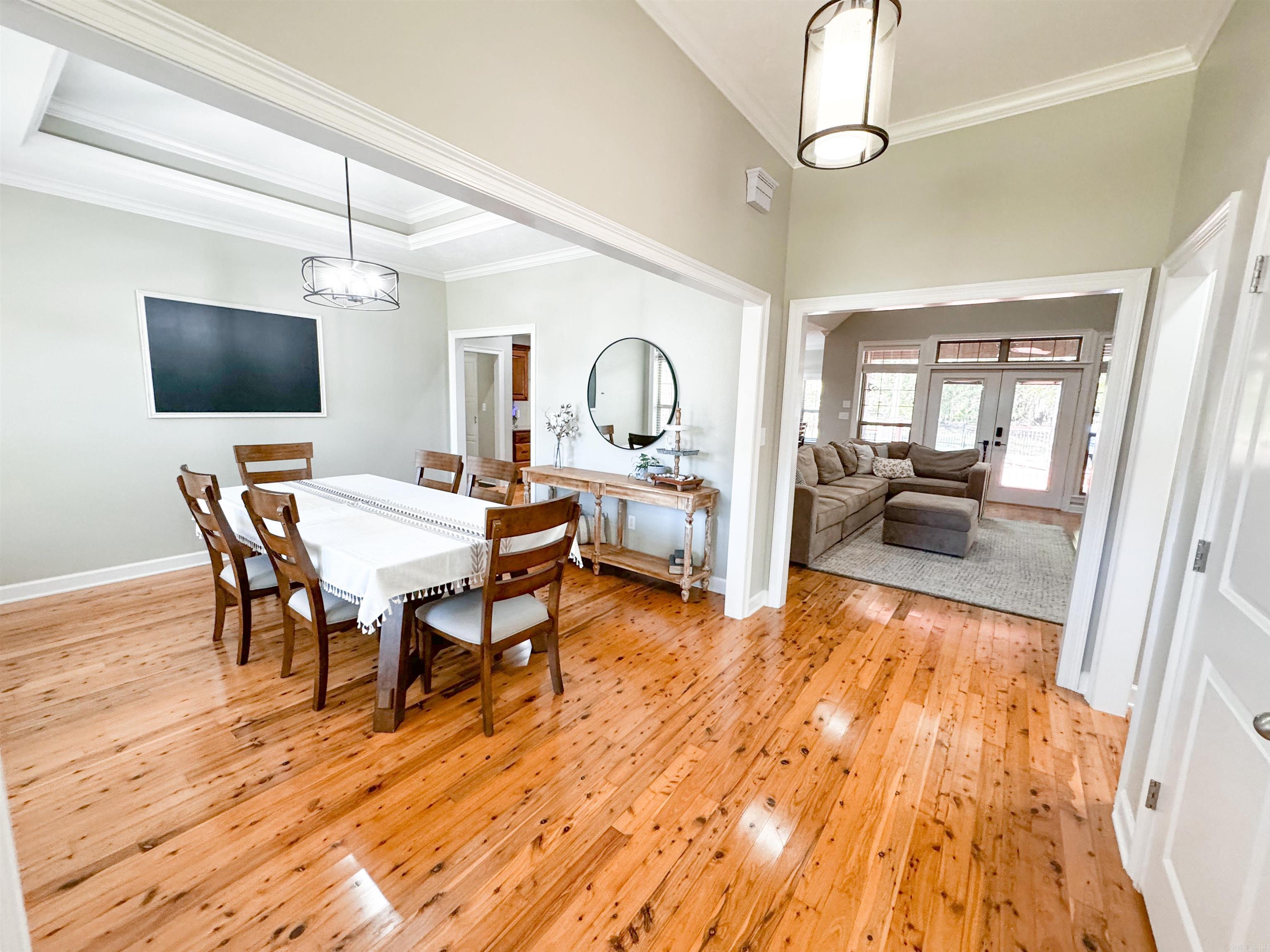 SOUTHERN HILLS EST - Residential