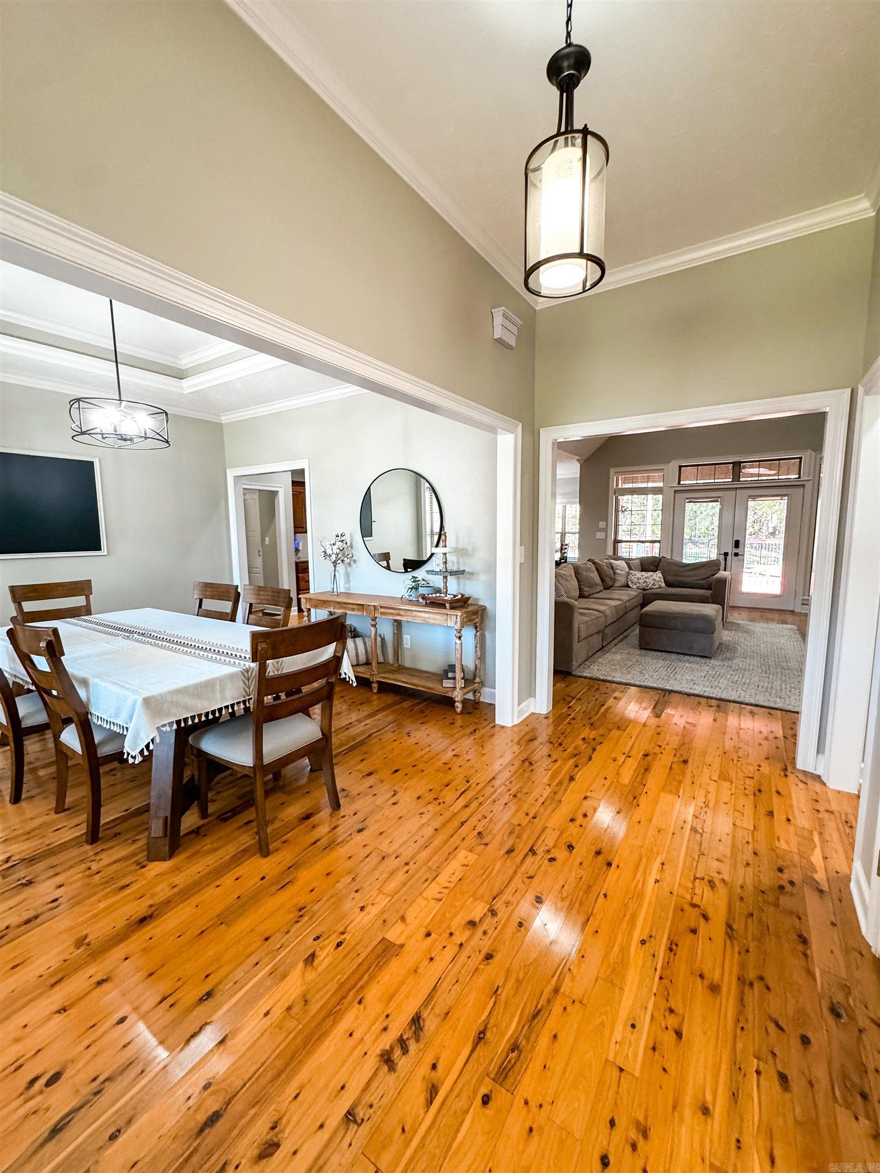 SOUTHERN HILLS EST - Residential