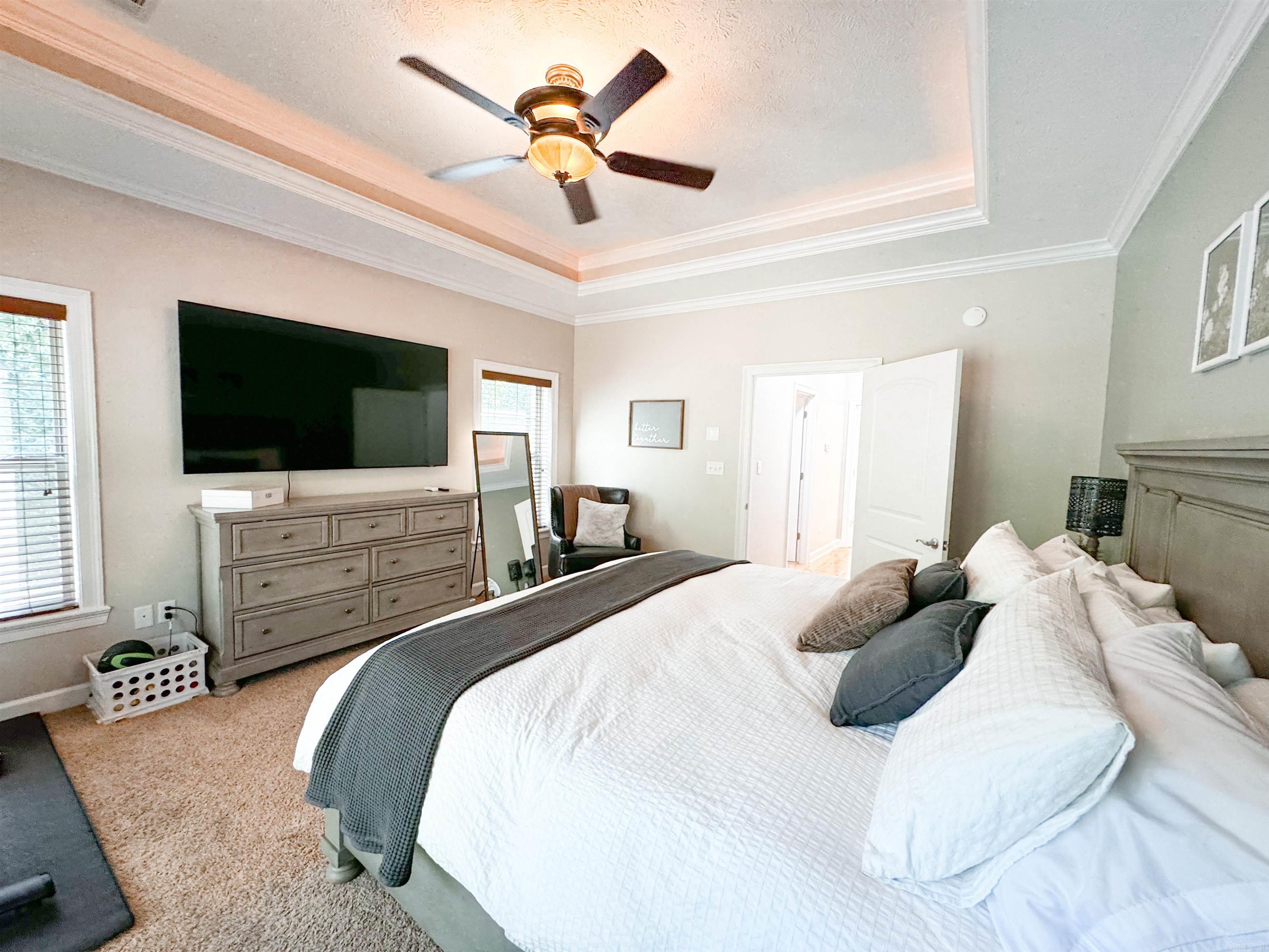 SOUTHERN HILLS EST - Residential