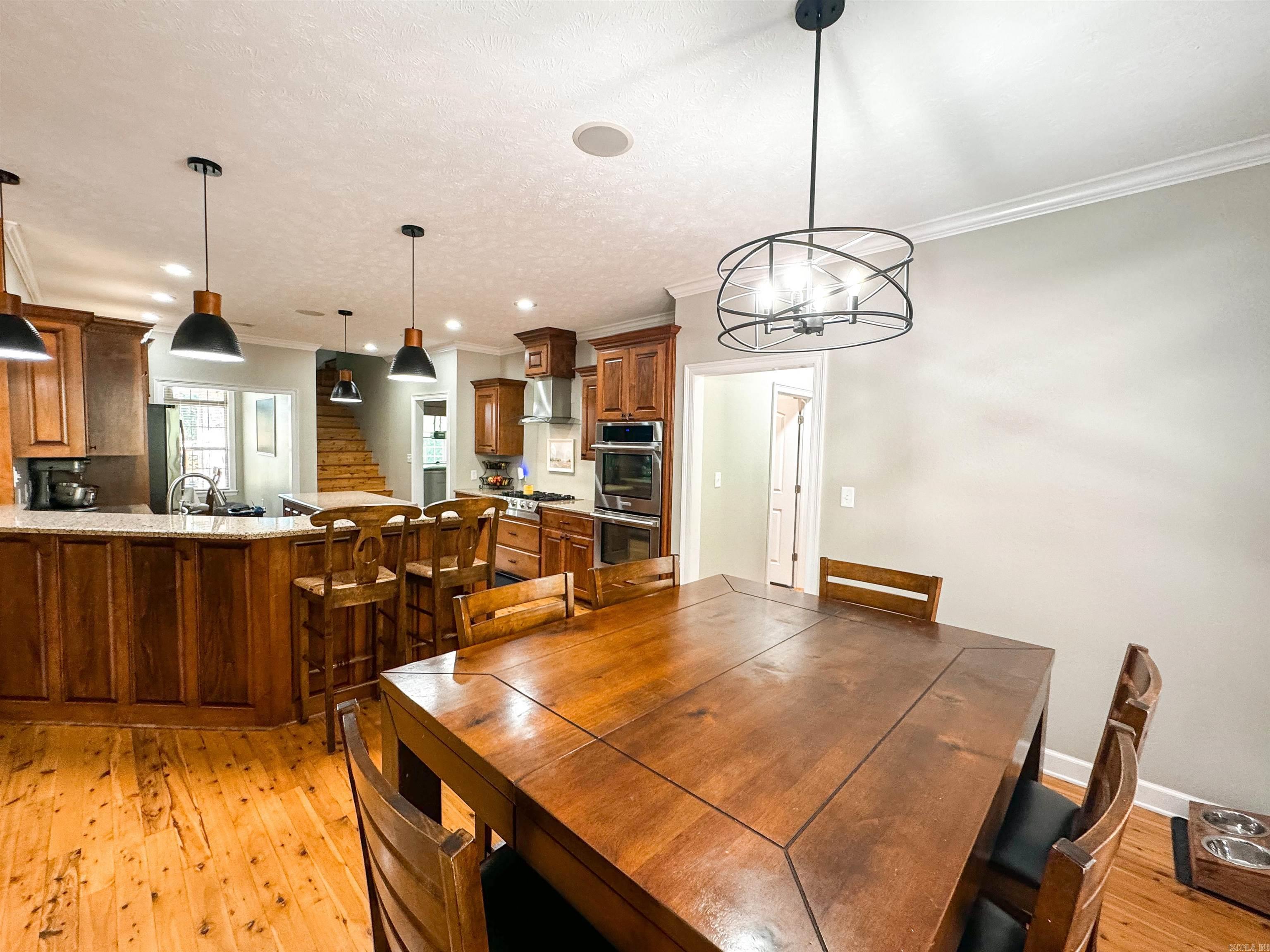 SOUTHERN HILLS EST - Residential