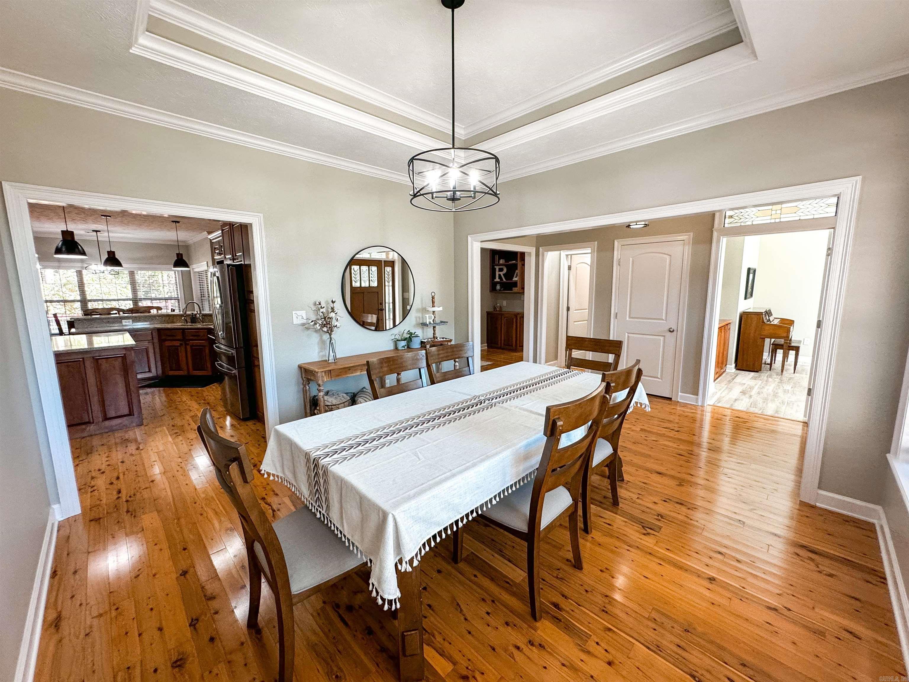 SOUTHERN HILLS EST - Residential