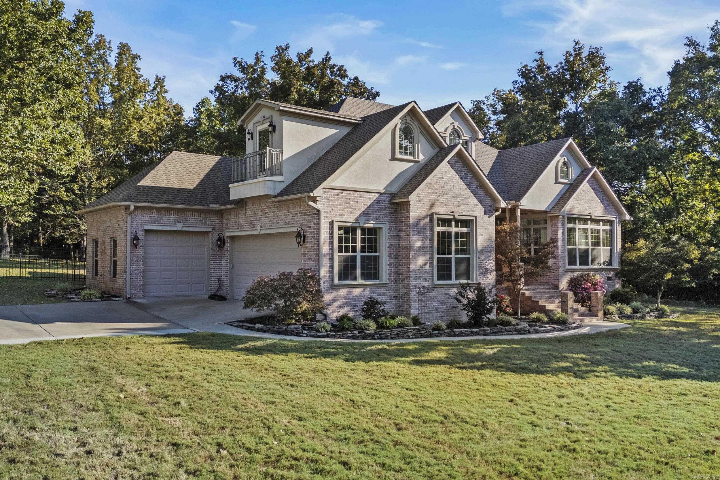 SOUTHERN HILLS EST - Residential