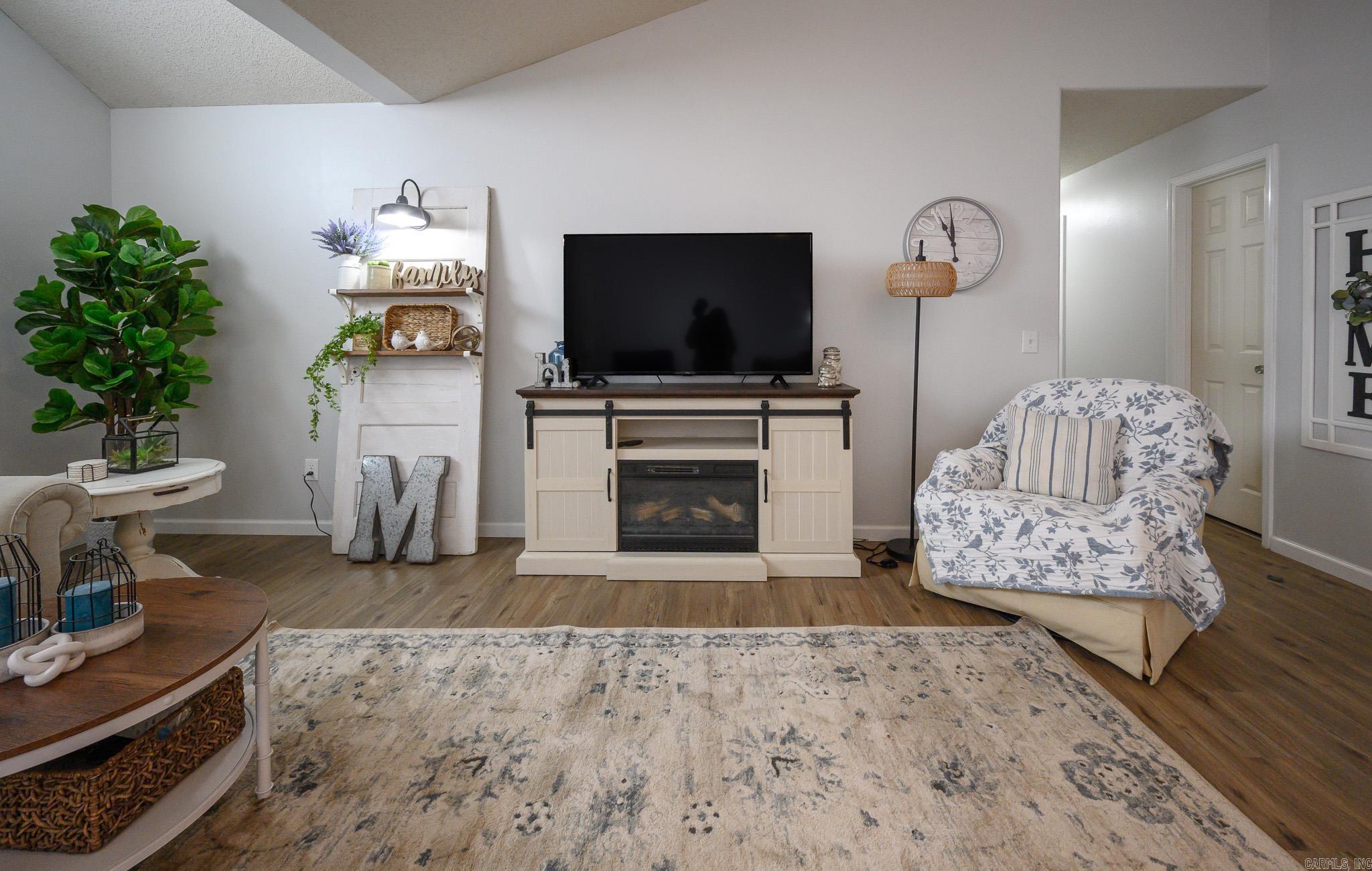 HIDDEN VALLEY ESTATES - Residential