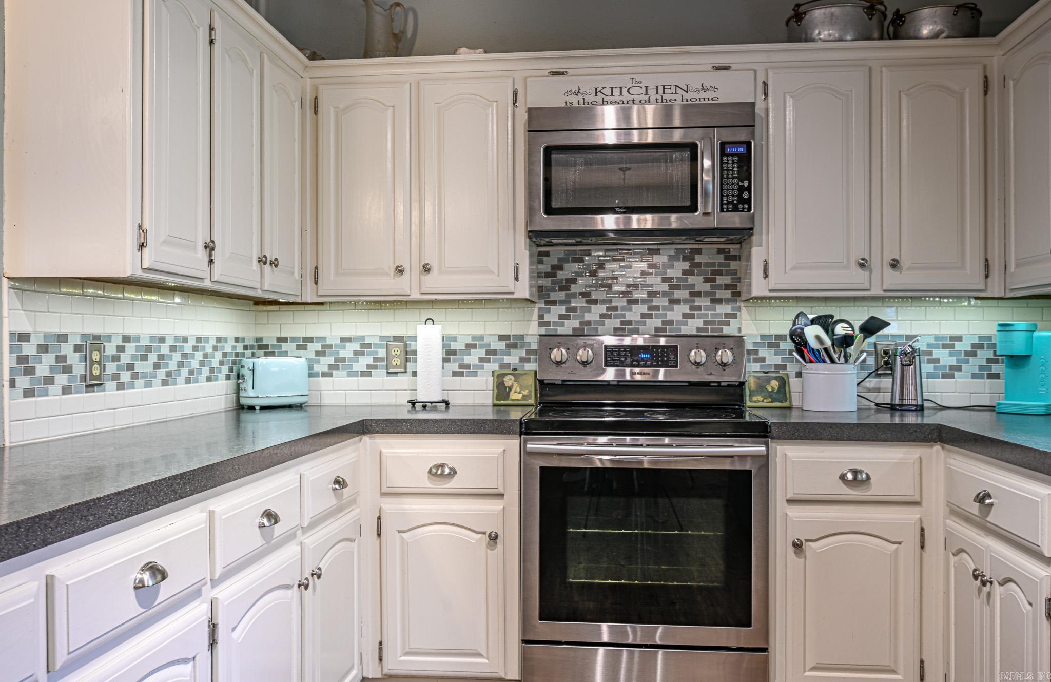 HIDDEN VALLEY ESTATES - Residential
