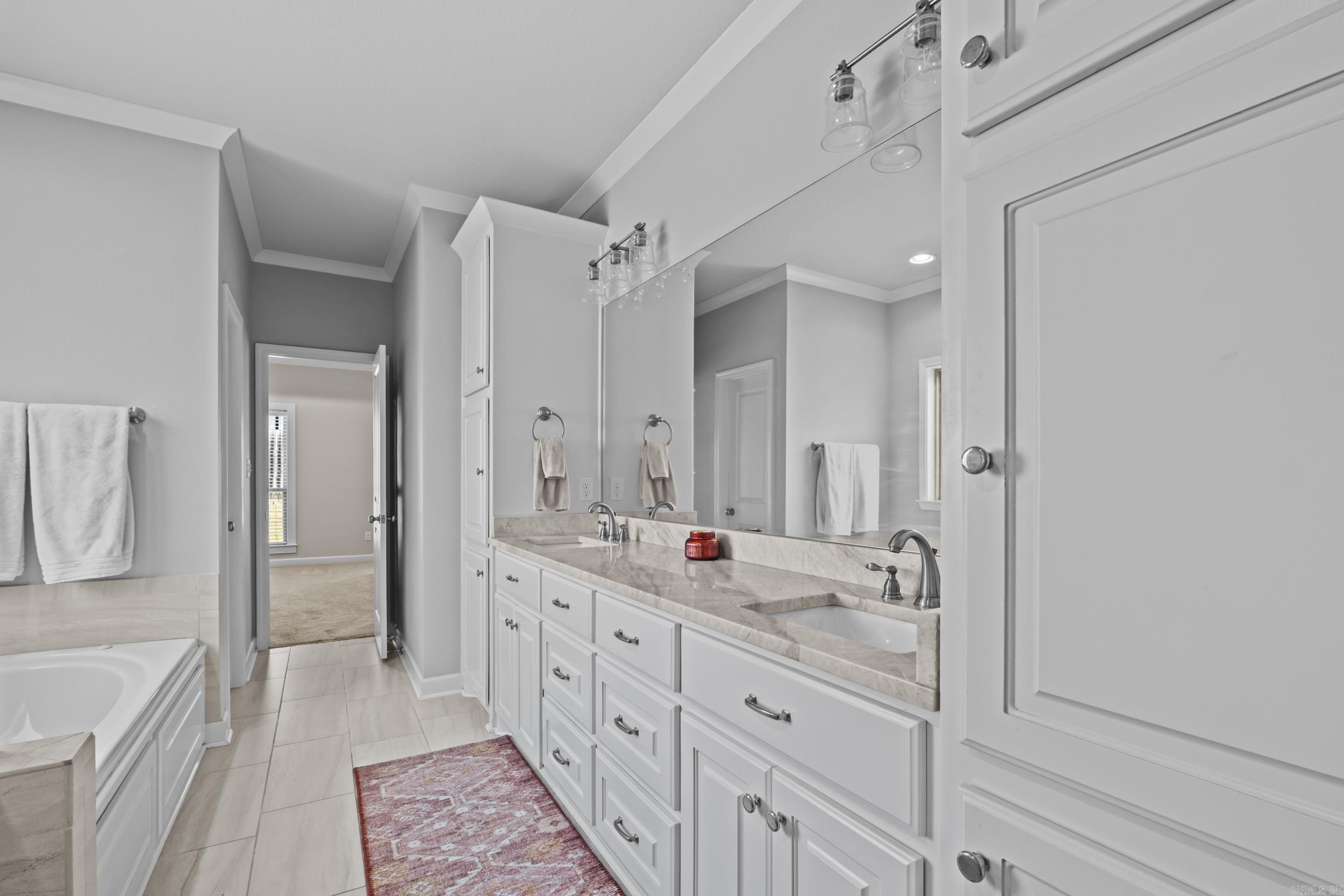 MILLERS GLENN - Residential