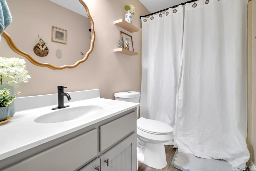 HAMILTON-WILSON ADDN TO LEW - Residential