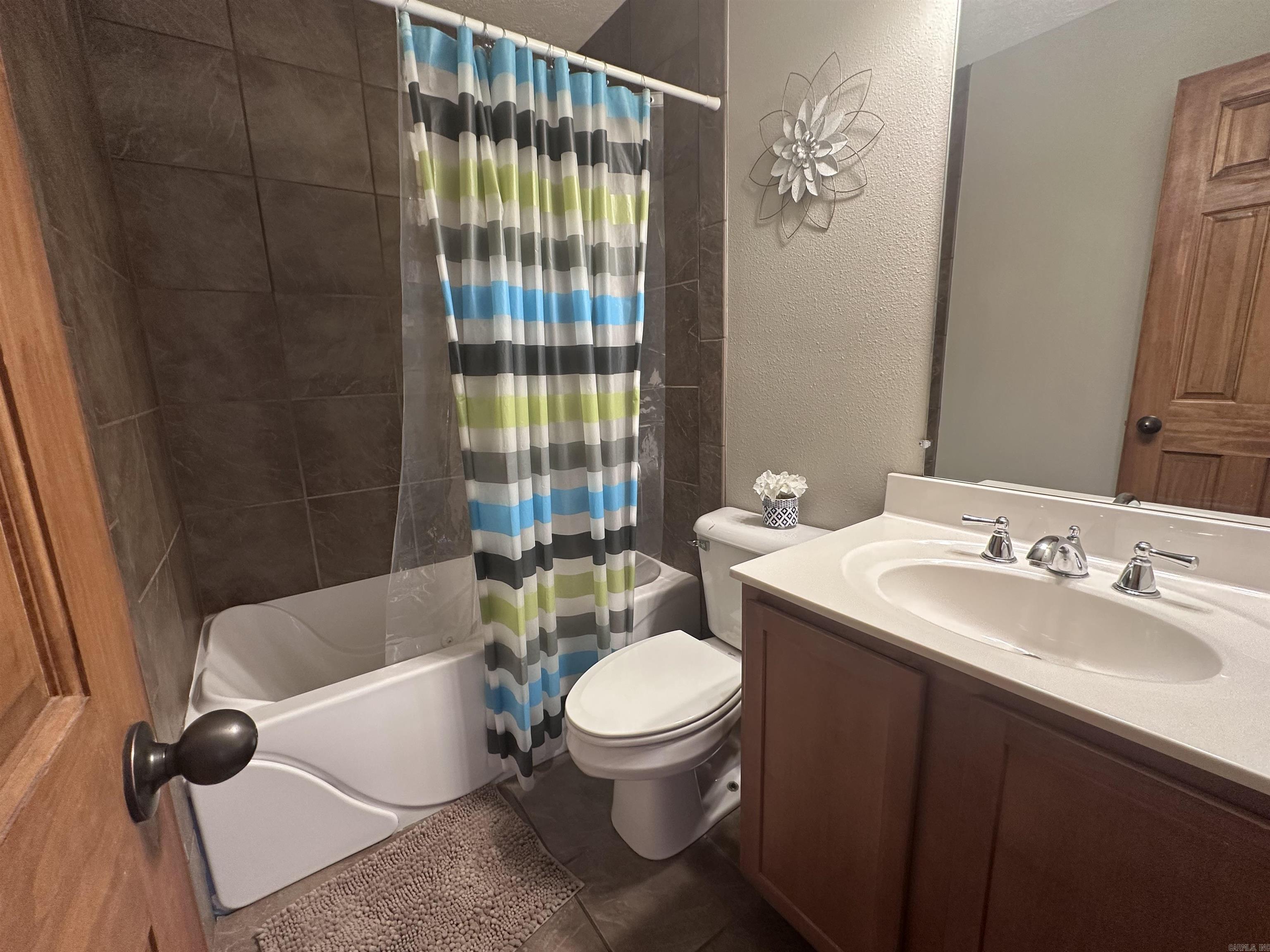 SWINGING BRIDGE VILLAGE - Residential