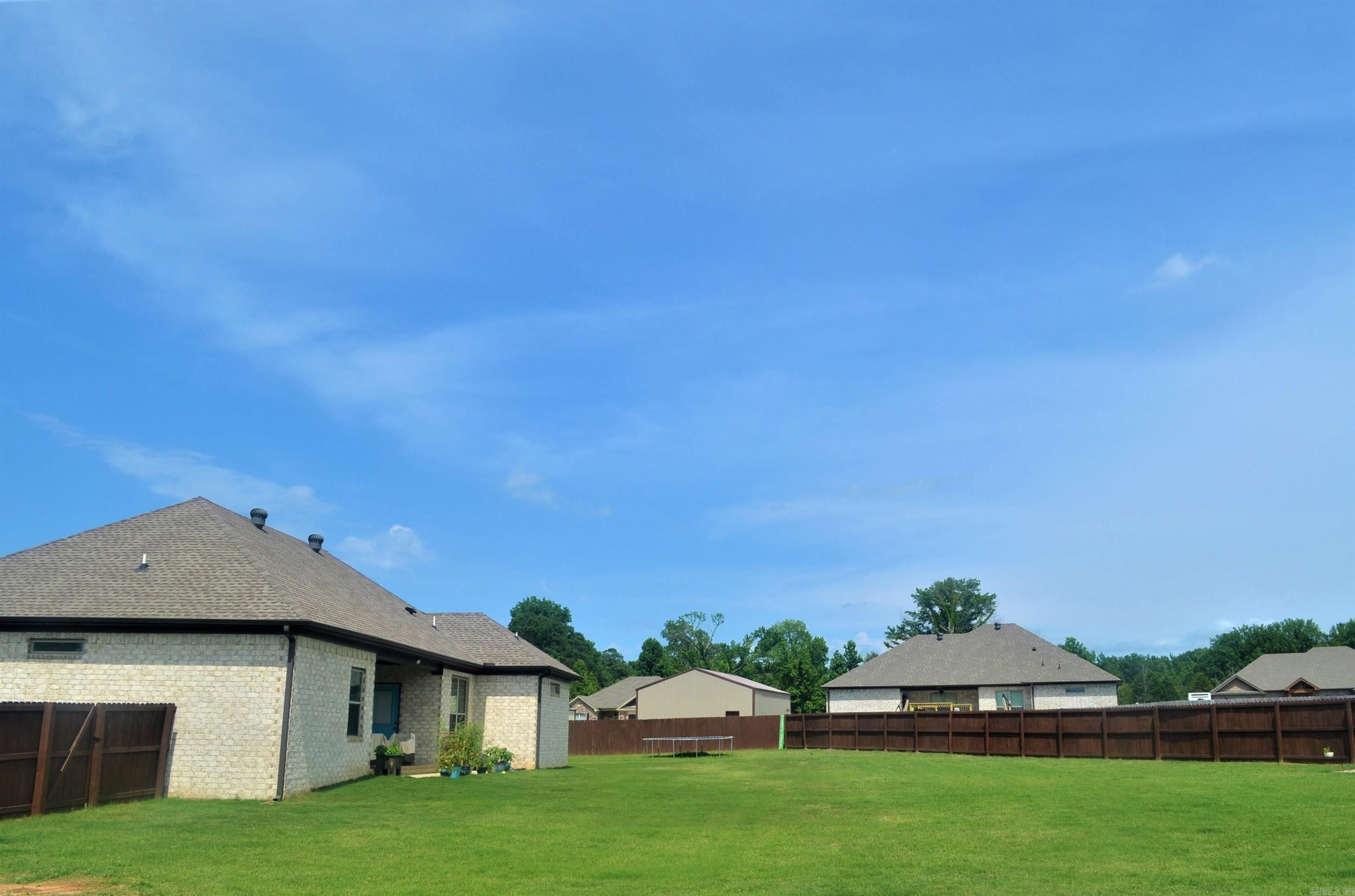 MOUNT TABOR ESTATES - Residential Lease