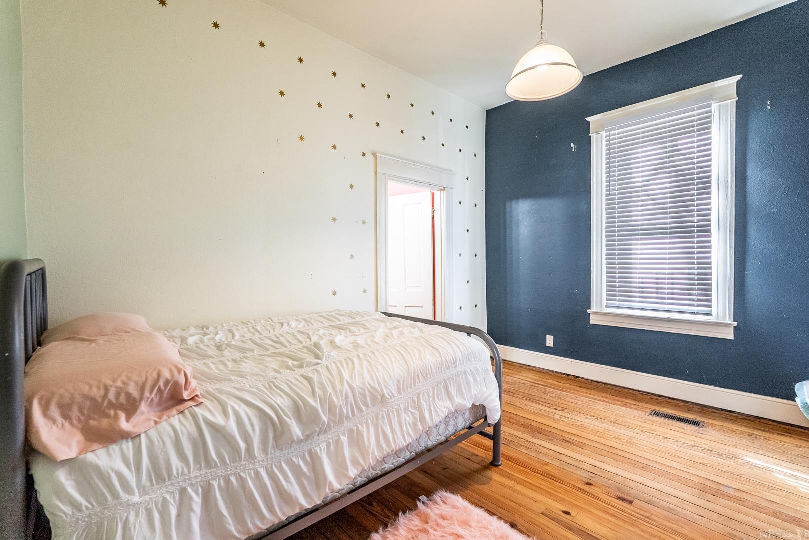 Weldon E Wrights - Residential