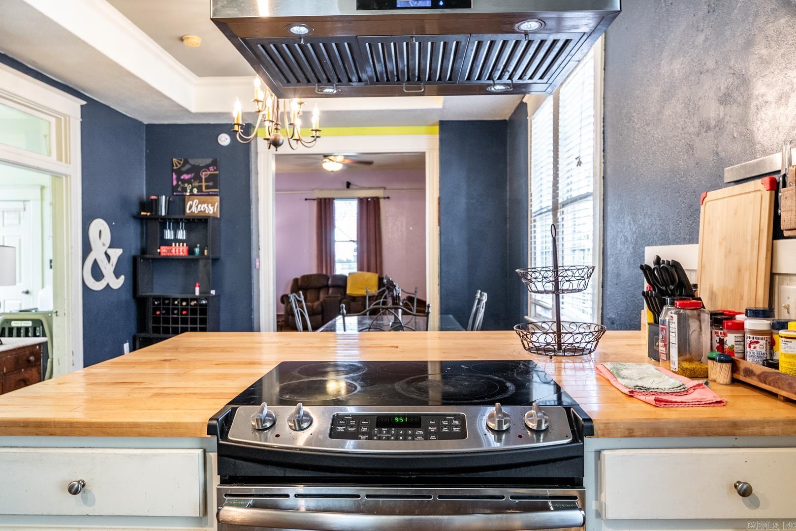 Weldon E Wrights - Residential