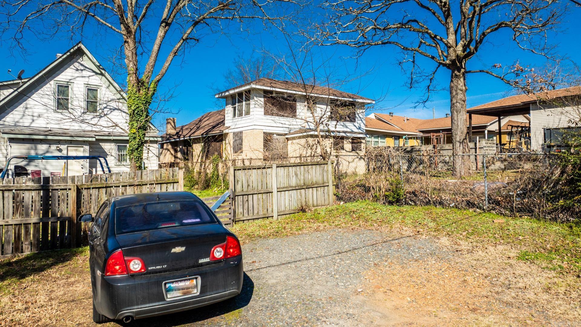 Weldon E Wrights - Residential