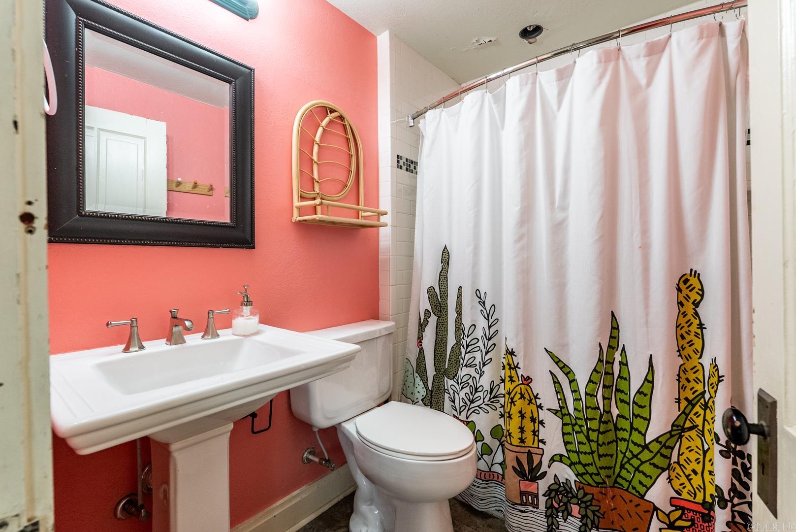 Weldon E Wrights - Residential