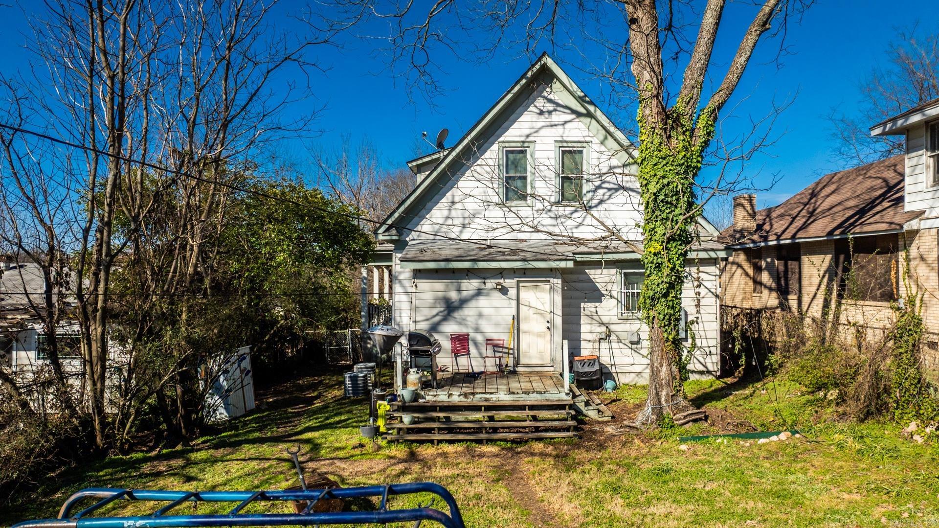 Weldon E Wrights - Residential