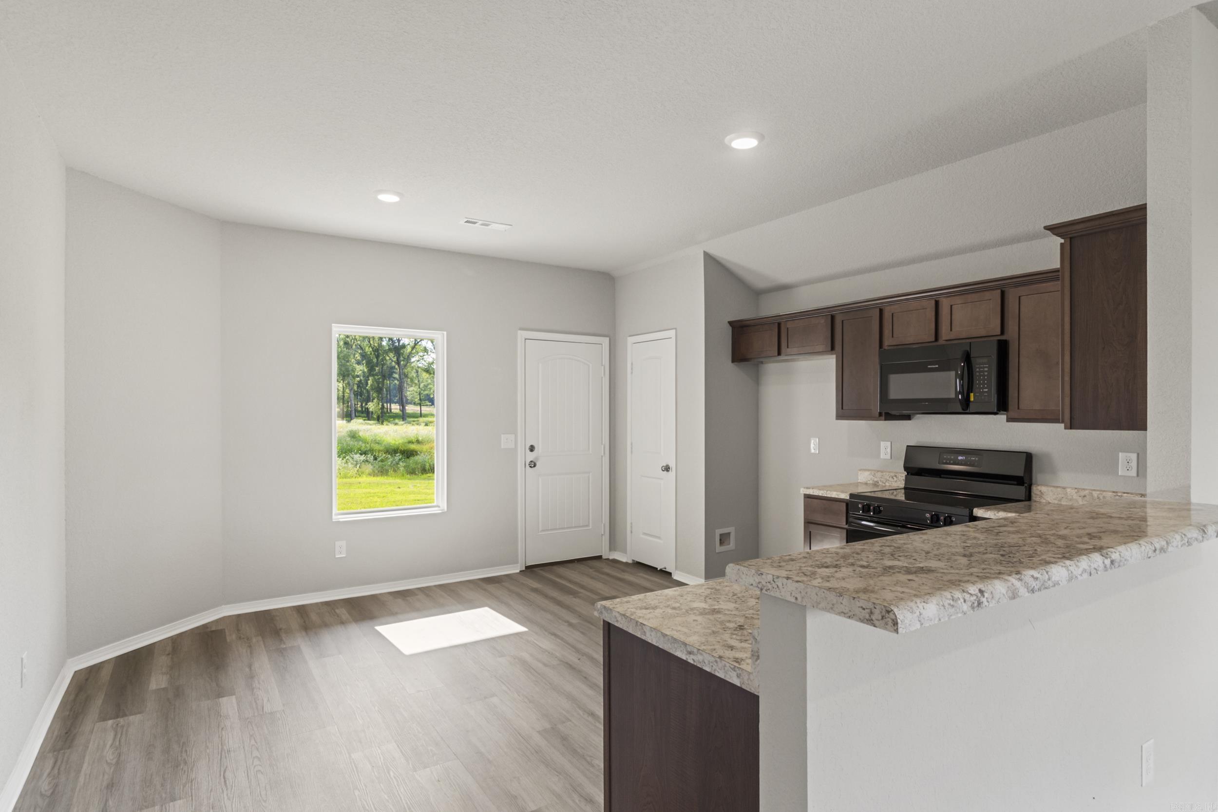 STAGECOACH MEADOWS - Residential