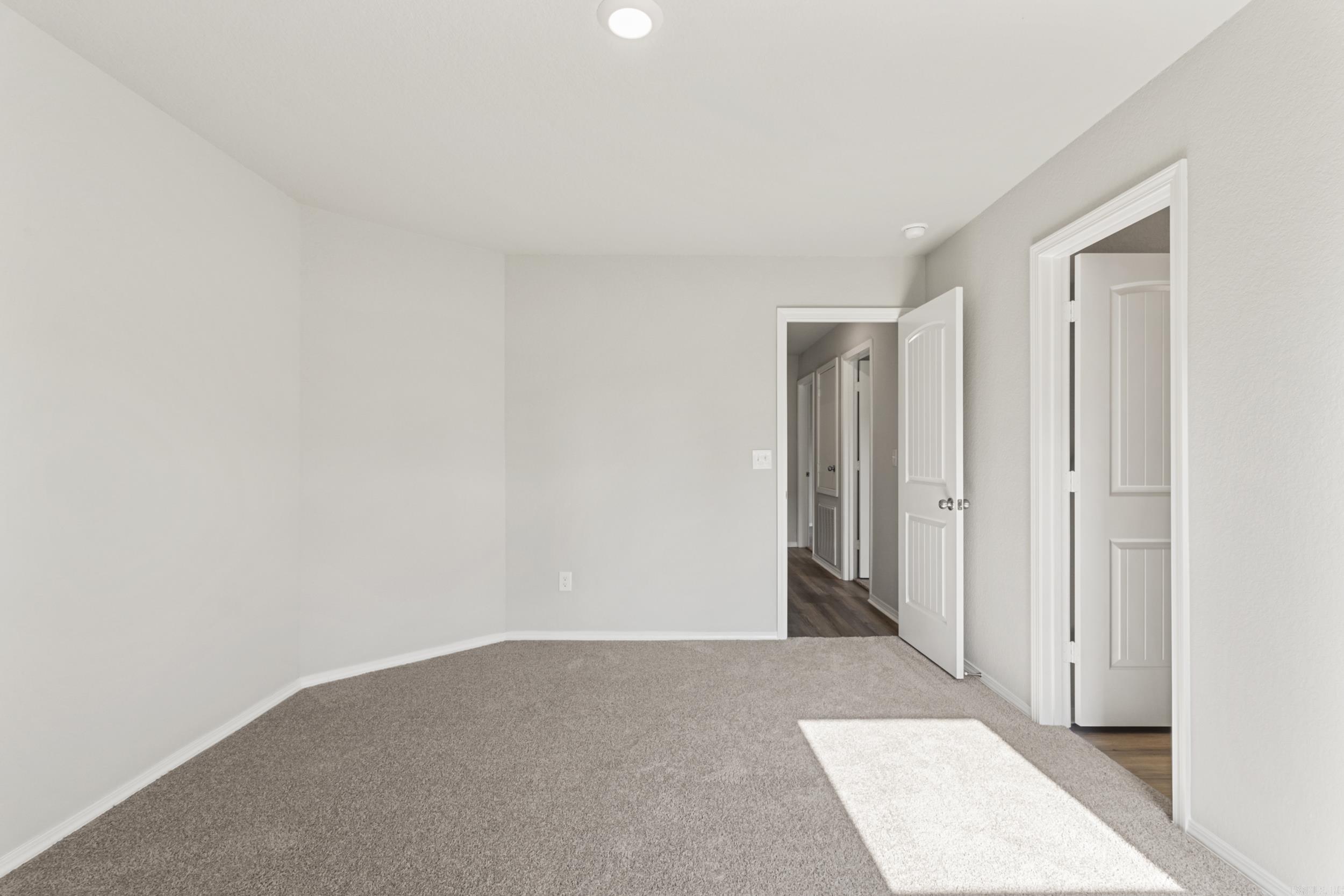 STAGECOACH MEADOWS - Residential