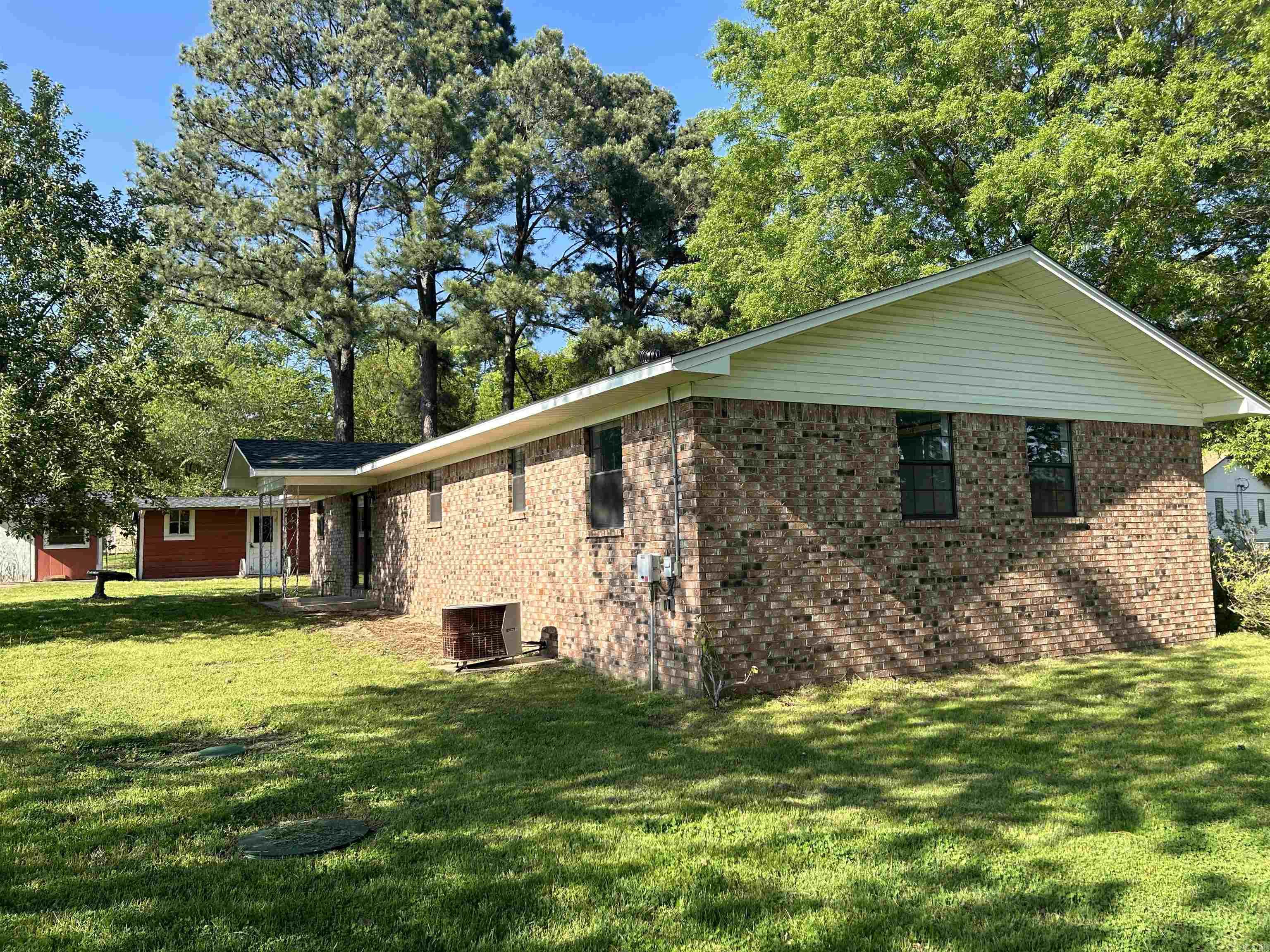 ROSE BUD OUTLOTS - Residential