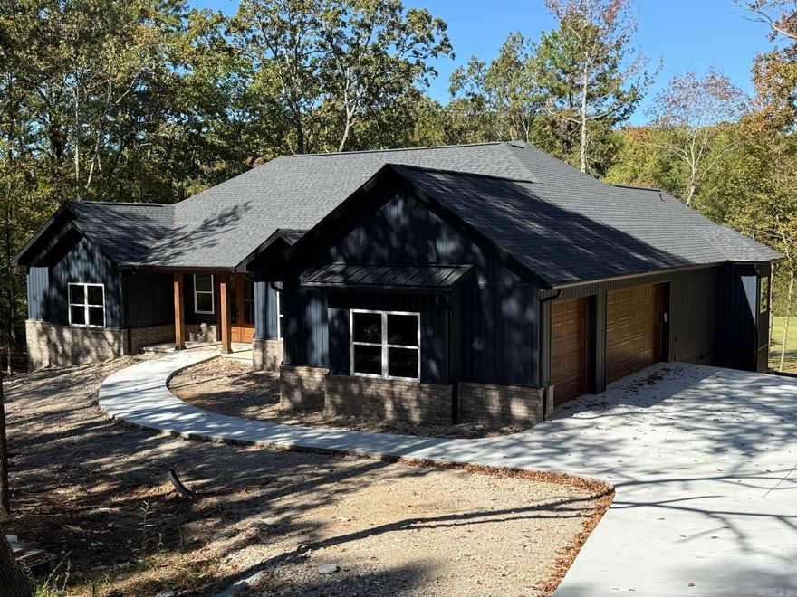 Brand New Construction on #5 on Diamante Golf Course! This high-quality home is on one of the most desirable golf courses in the state. Come check it out!