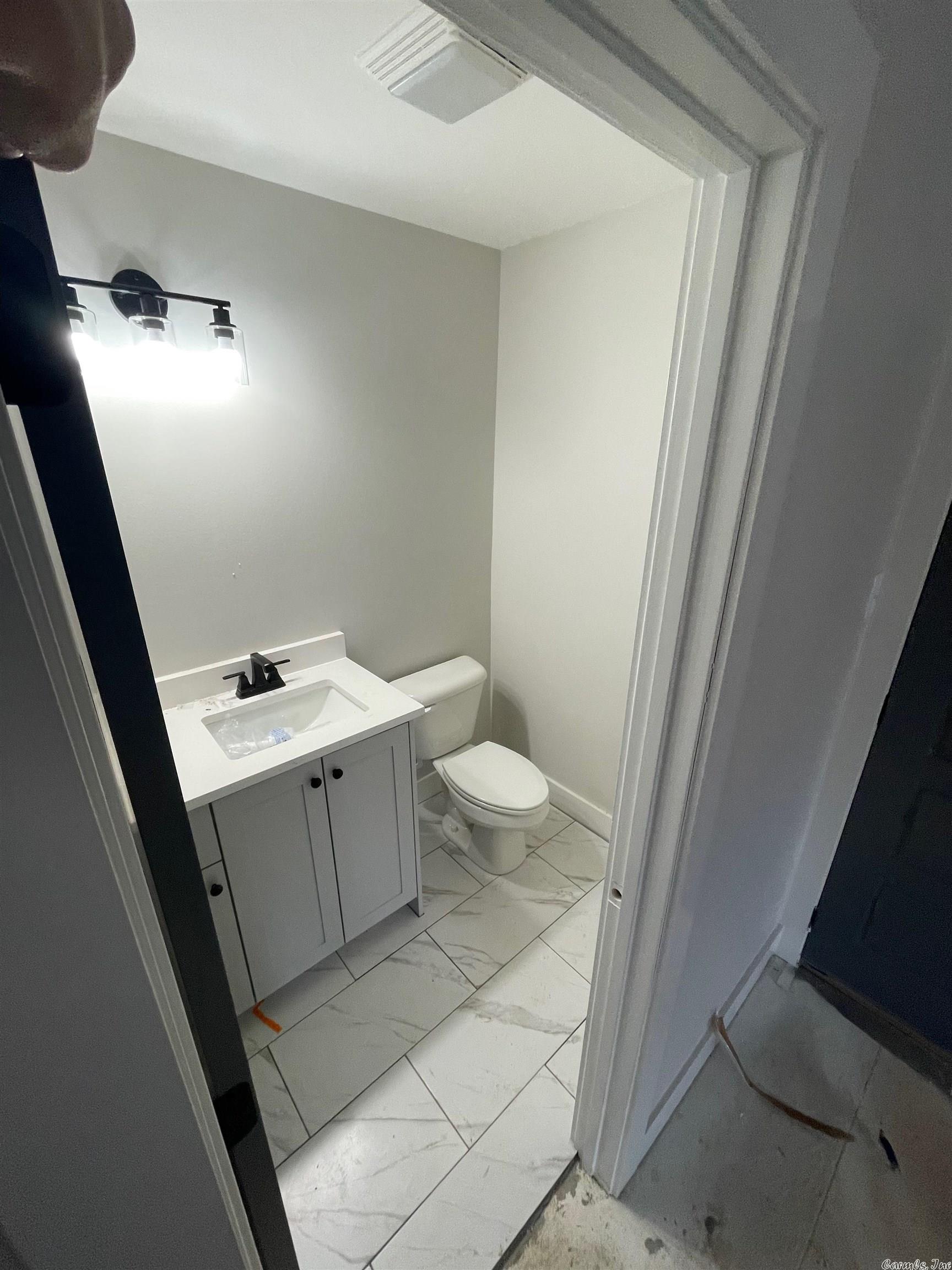 MEADOWLARKE ESTATES - Residential