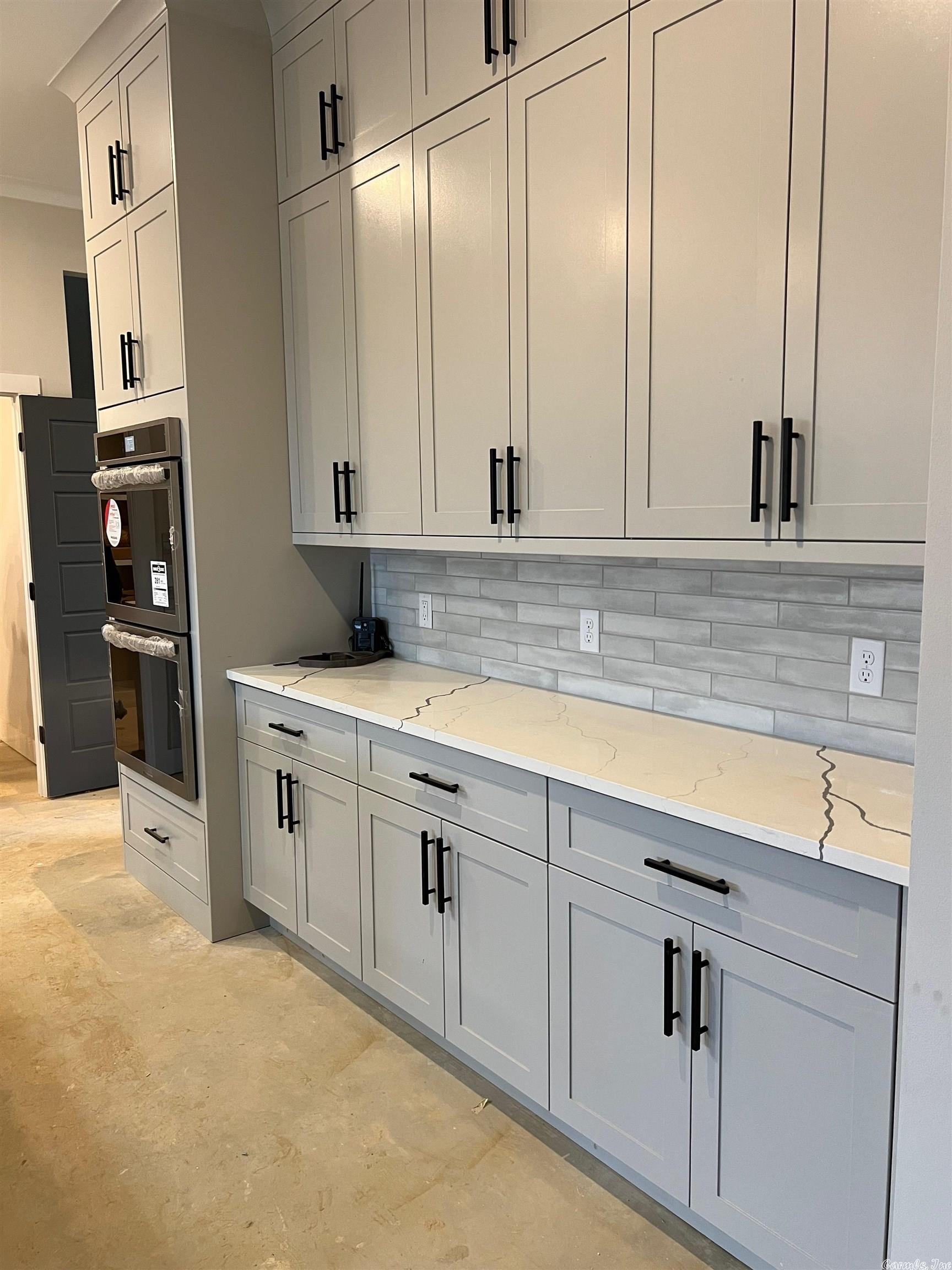 MEADOWLARKE ESTATES - Residential