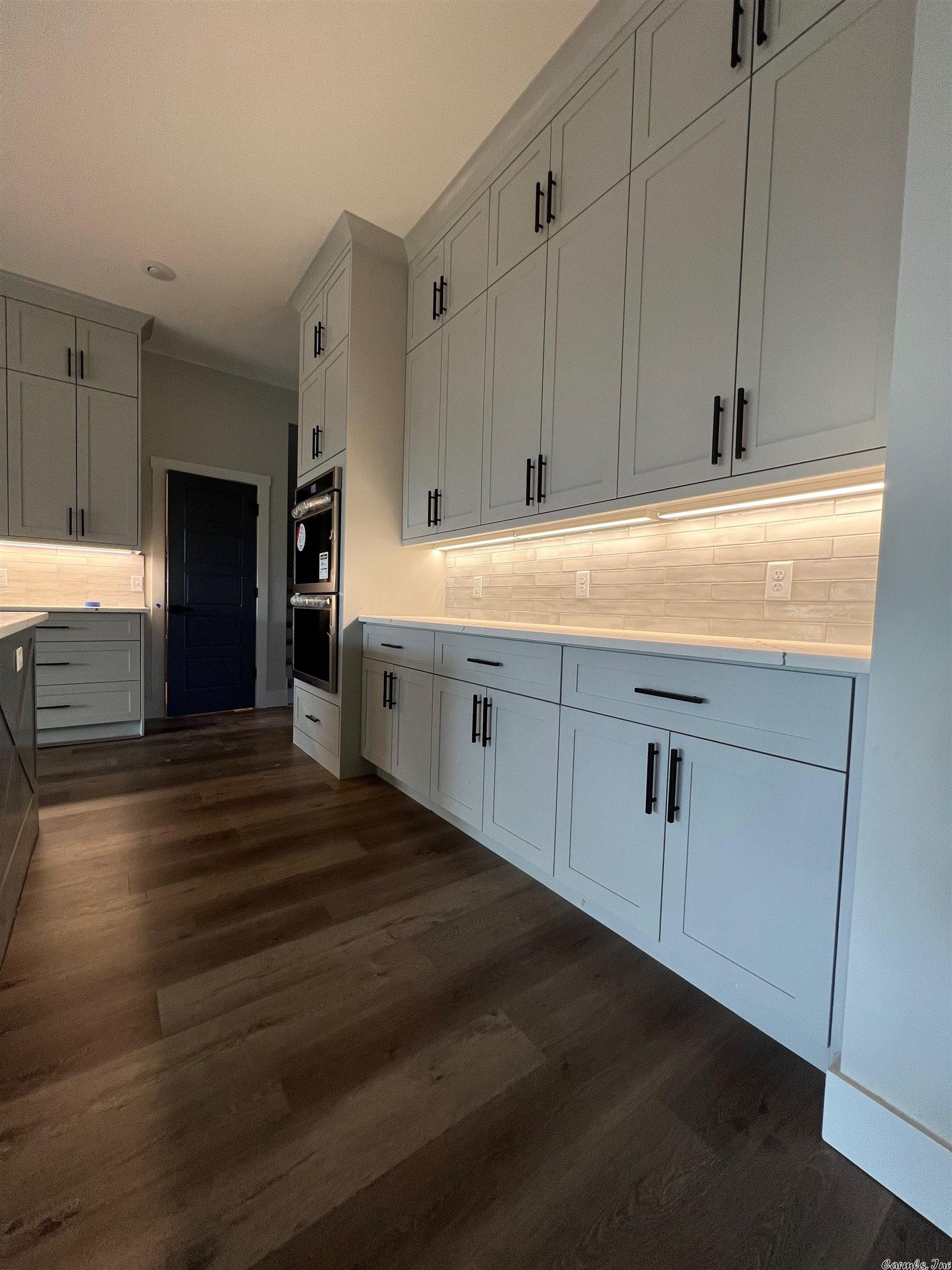 MEADOWLARKE ESTATES - Residential