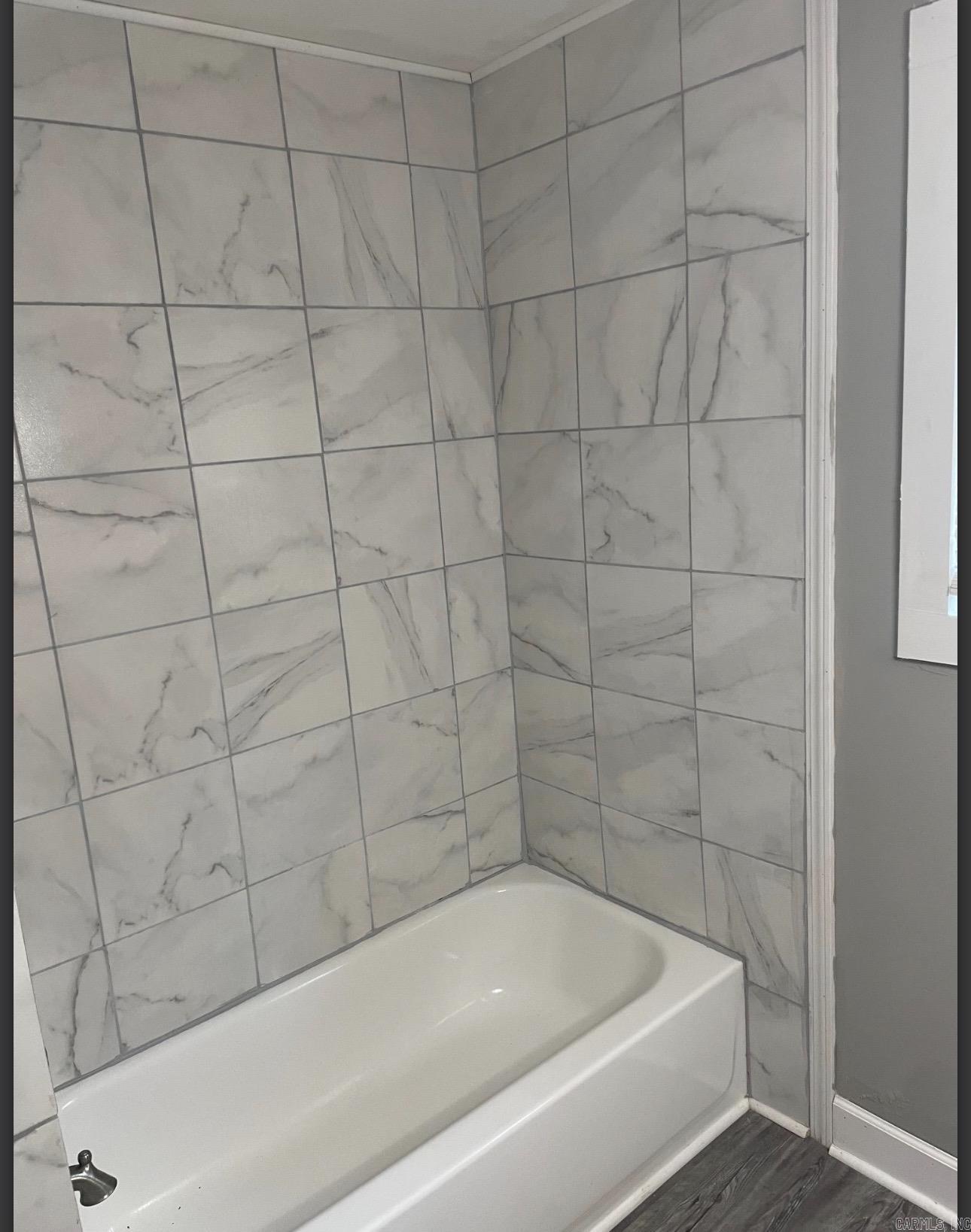 CHERRY & COX - Residential Lease