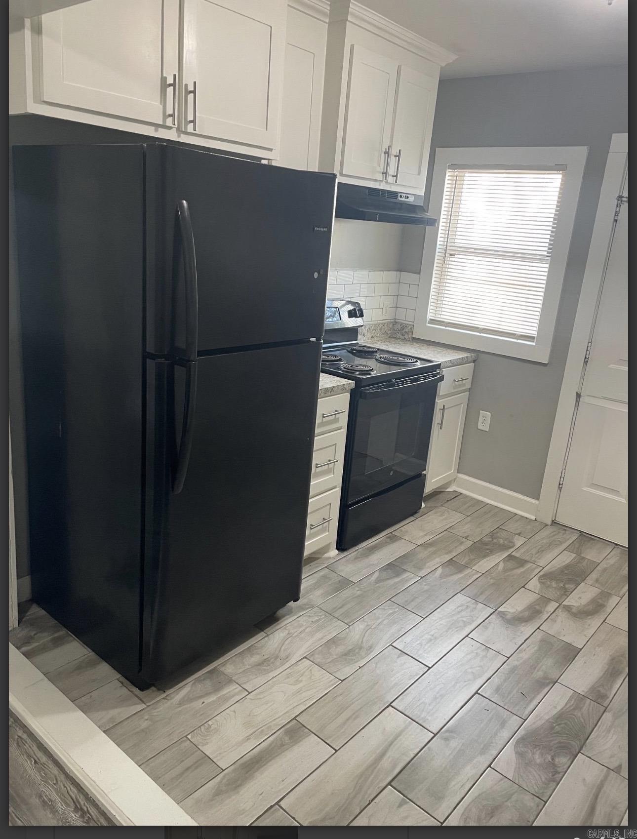 CHERRY & COX - Residential Lease