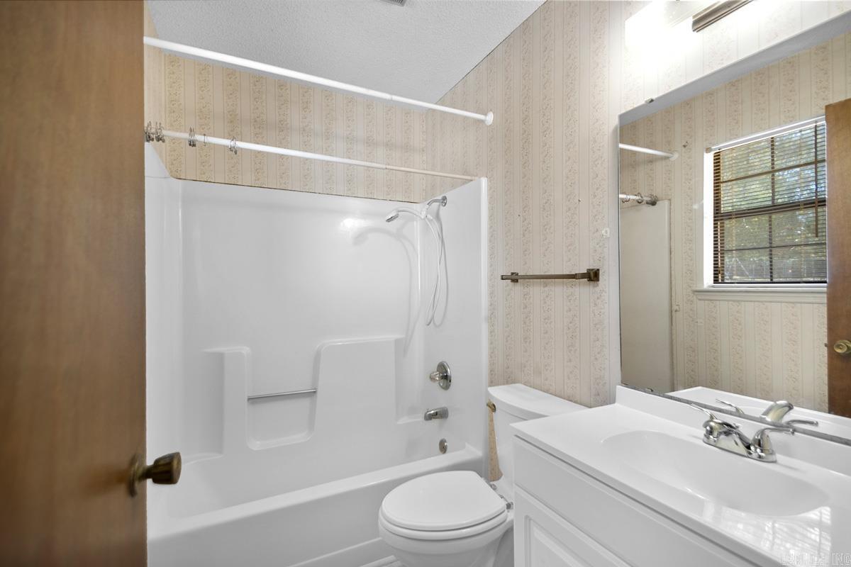 IRISH SPRING ESTATES - Residential