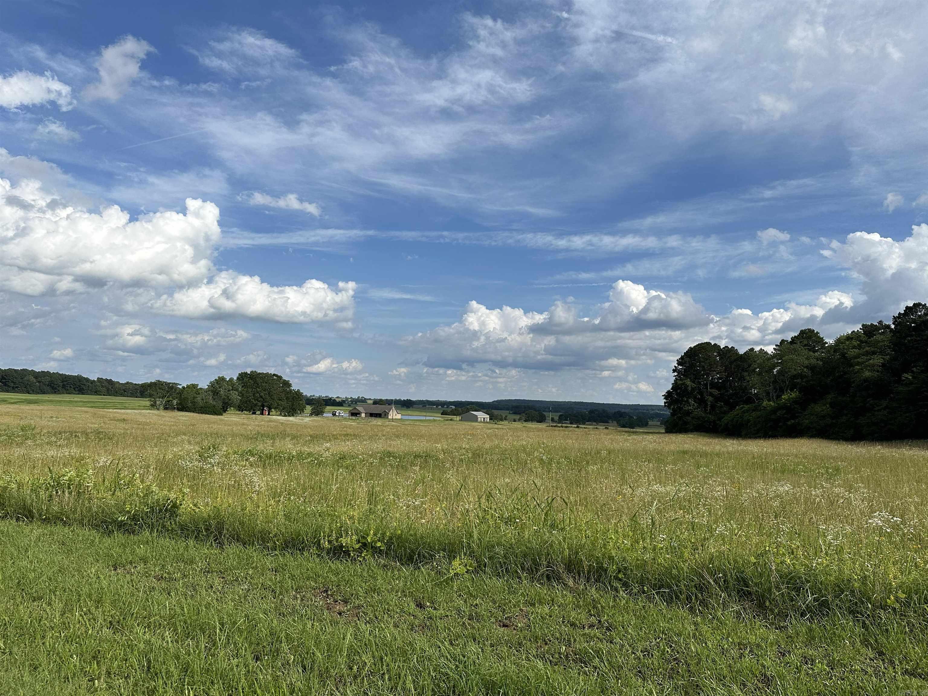 16-08-19 - Land