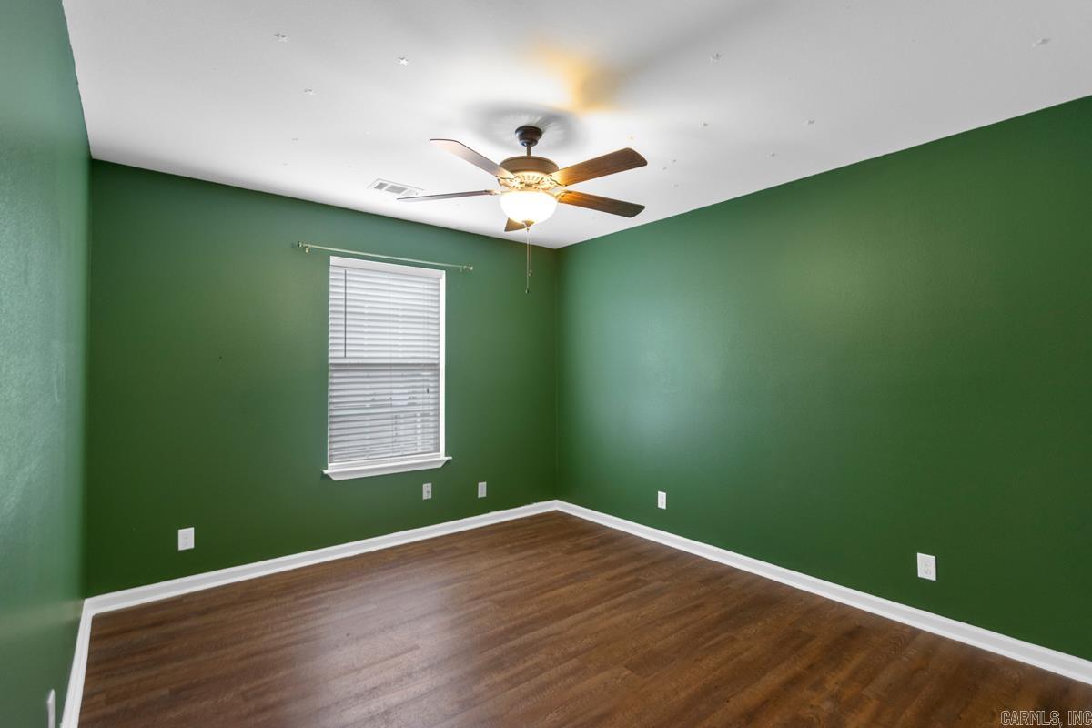 WISTERIA VINEYARD - Residential