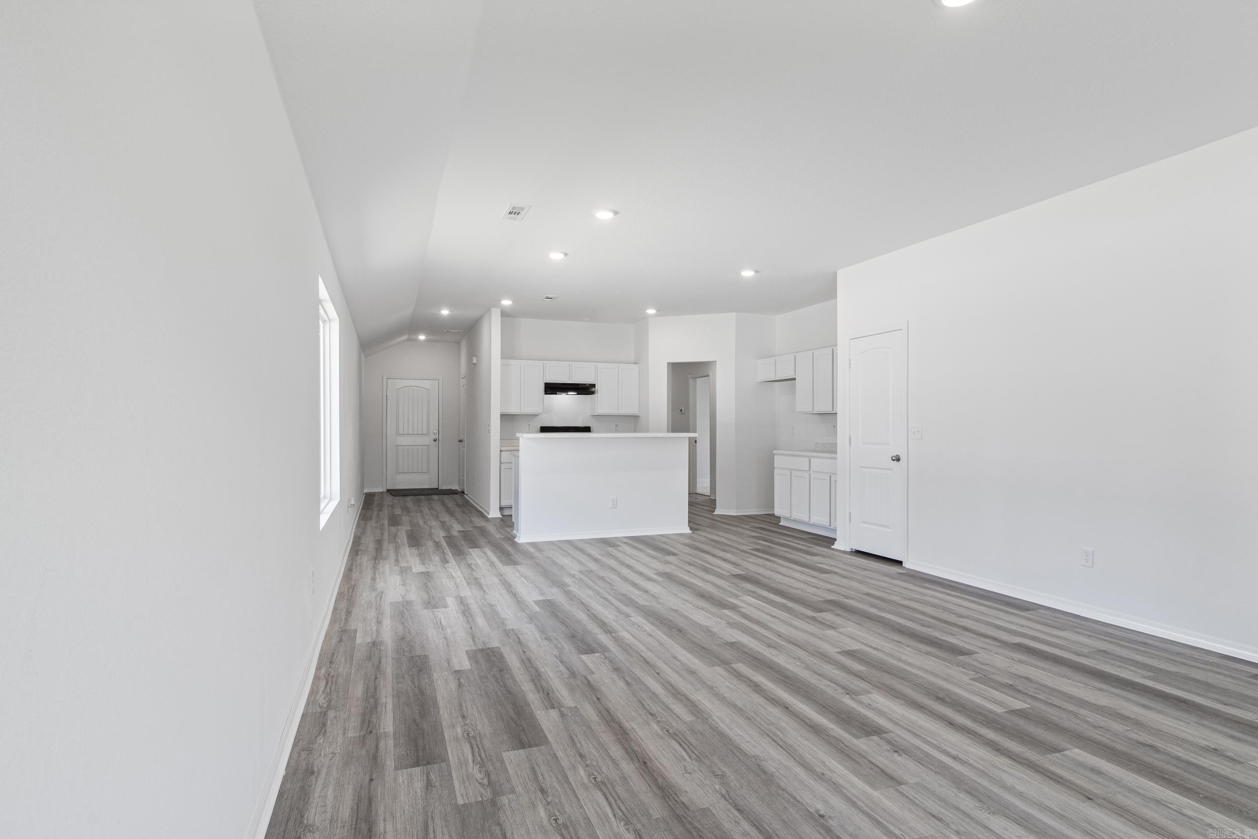 COUNTRY CLUB OF ARK THE - Residential