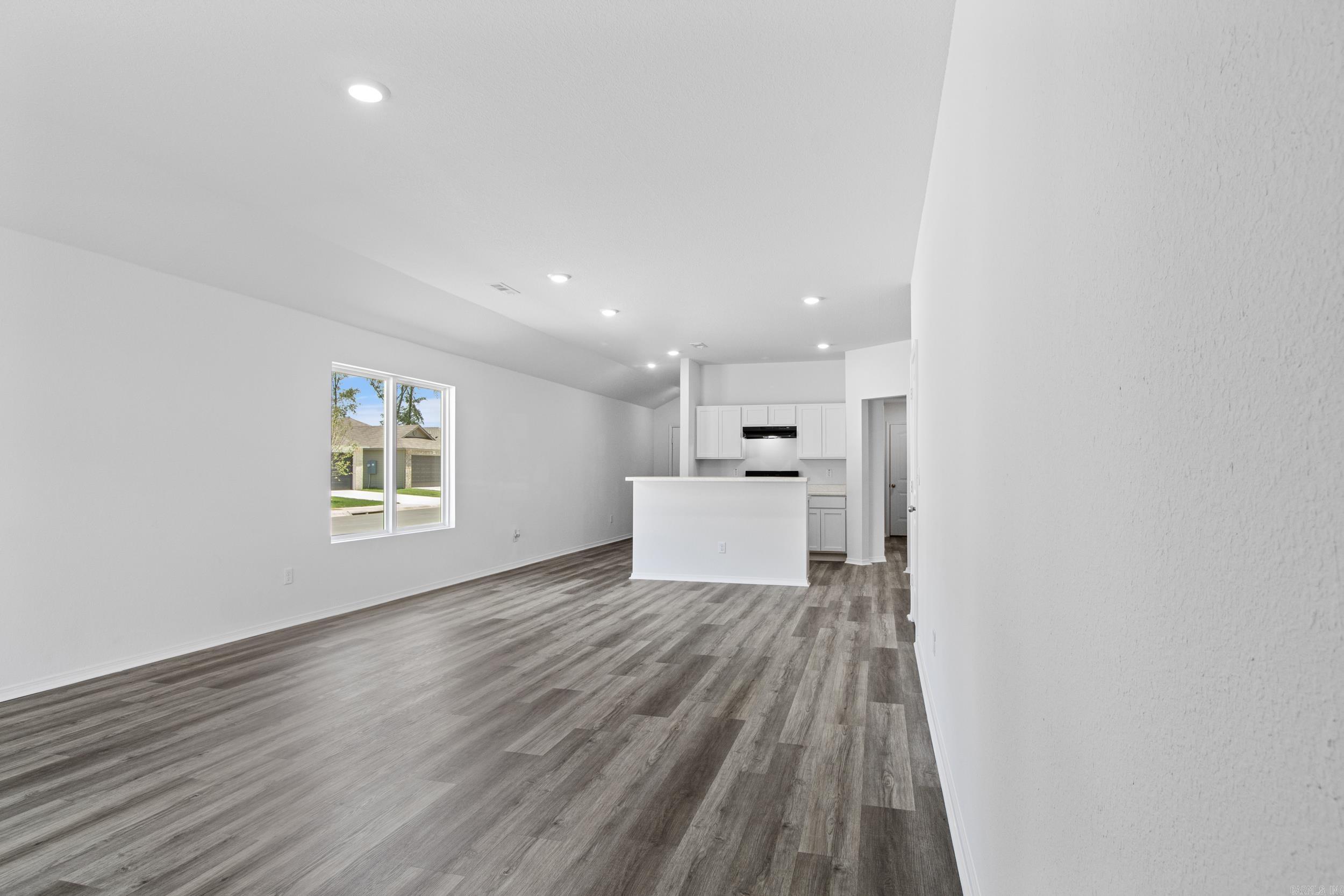 COUNTRY CLUB OF ARK THE - Residential