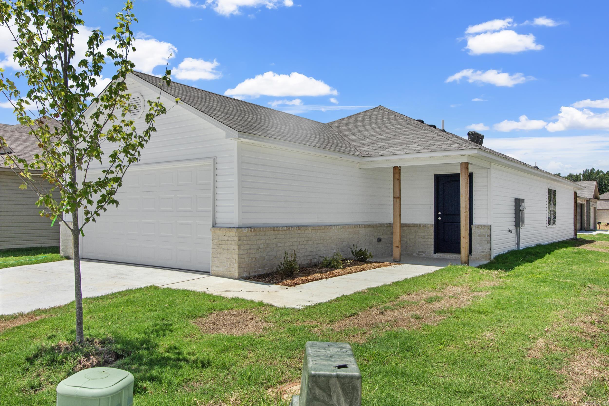 COUNTRY CLUB OF ARK THE - Residential